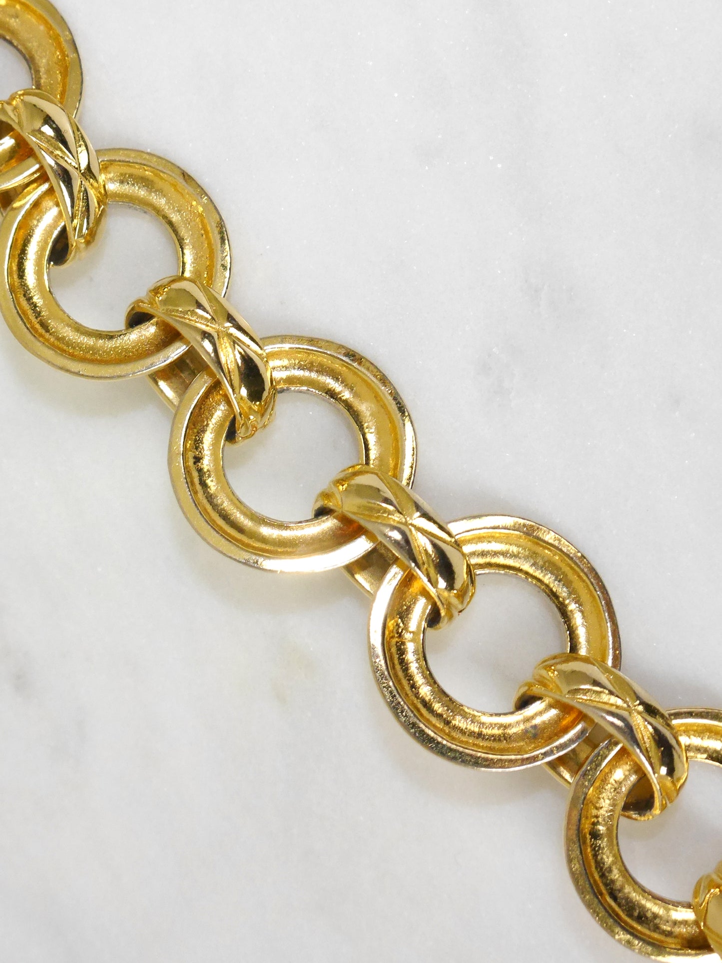 CHANEL 1980s Vintage Gold-Tone Metal Matelassé Link Bracelet