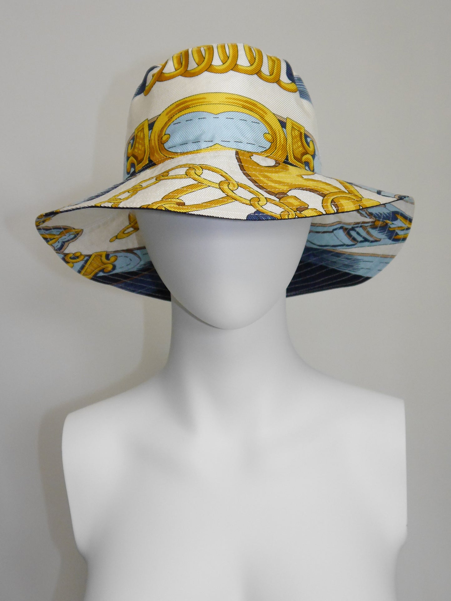 CHRISTIAN DIOR by John Galliano Spring 2000 Vintage Silk Bucket Hat
