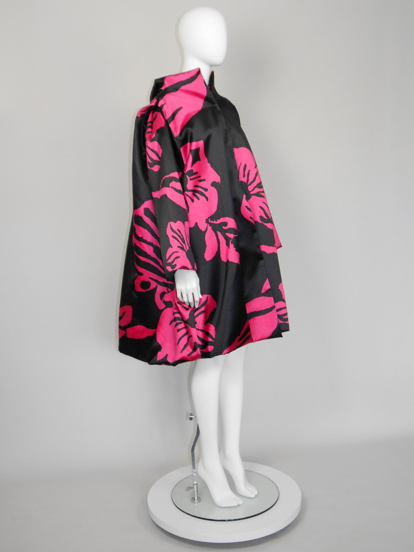 CHRISTIAN LACROIX Fall 1999 Vintage Oversized Floral Silk Evening Coat One-Size