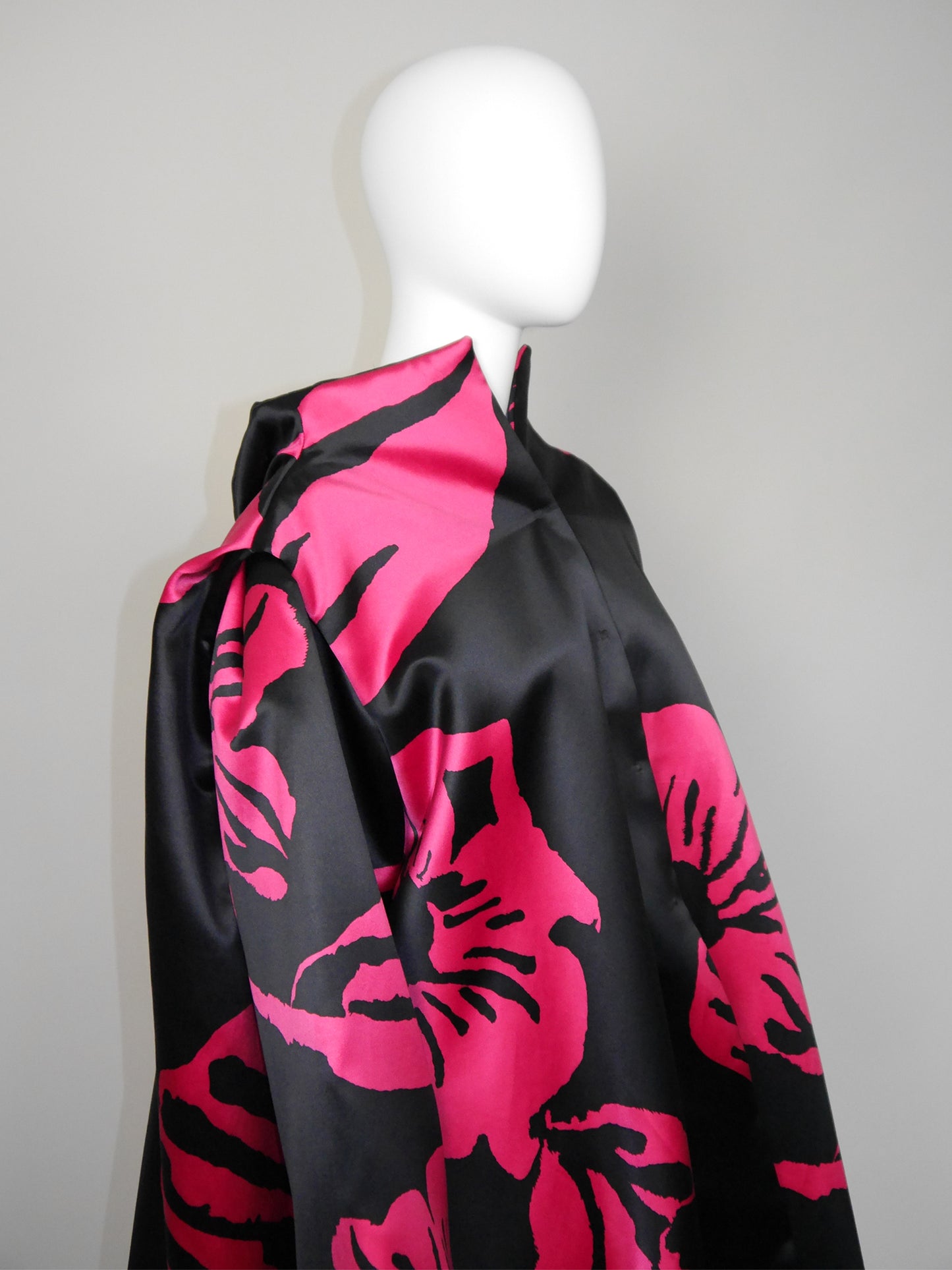 CHRISTIAN LACROIX Fall 1999 Vintage Oversized Floral Silk Evening Coat One-Size