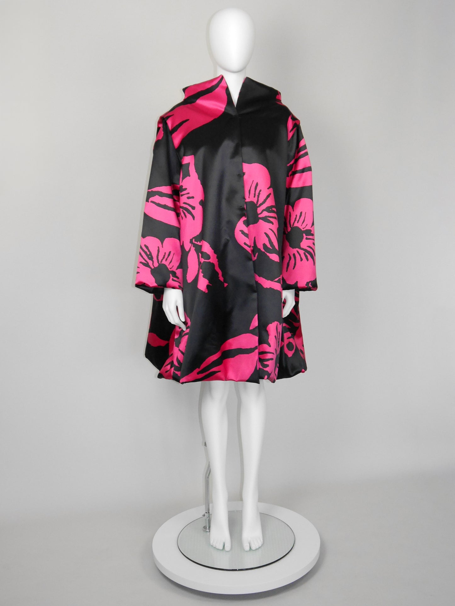 CHRISTIAN LACROIX Fall 1999 Vintage Oversized Floral Silk Evening Coat One-Size