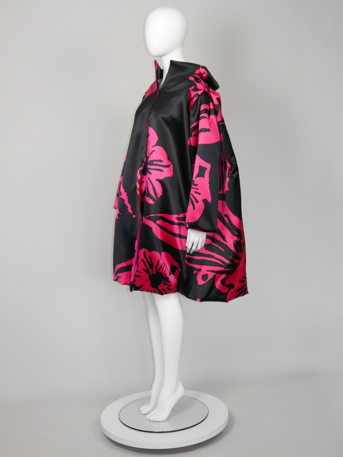 CHRISTIAN LACROIX Fall 1999 Vintage Oversized Floral Silk Evening Coat One-Size