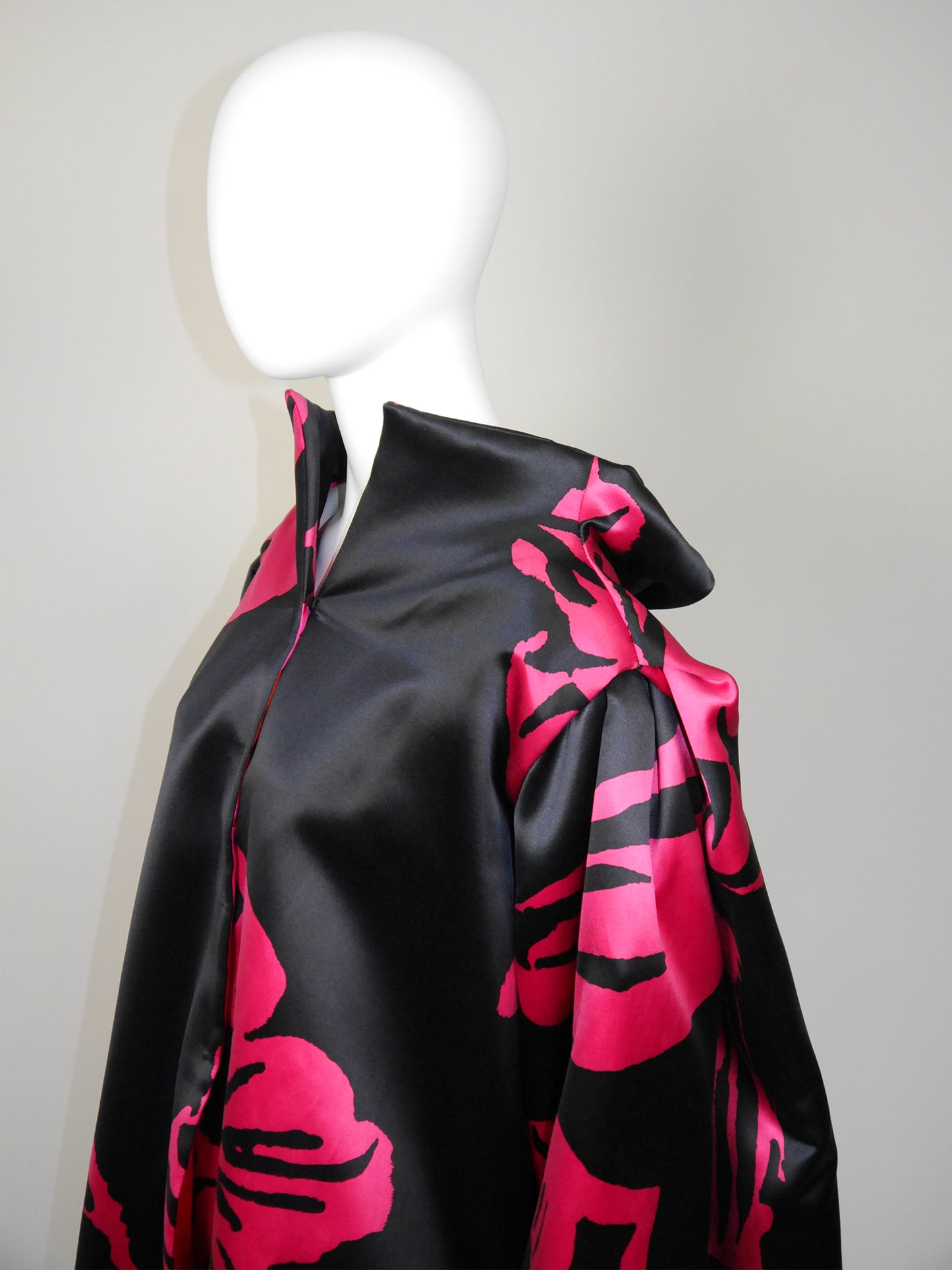 CHRISTIAN LACROIX Fall 1999 Vintage Oversized Floral Silk Evening Coat One-Size