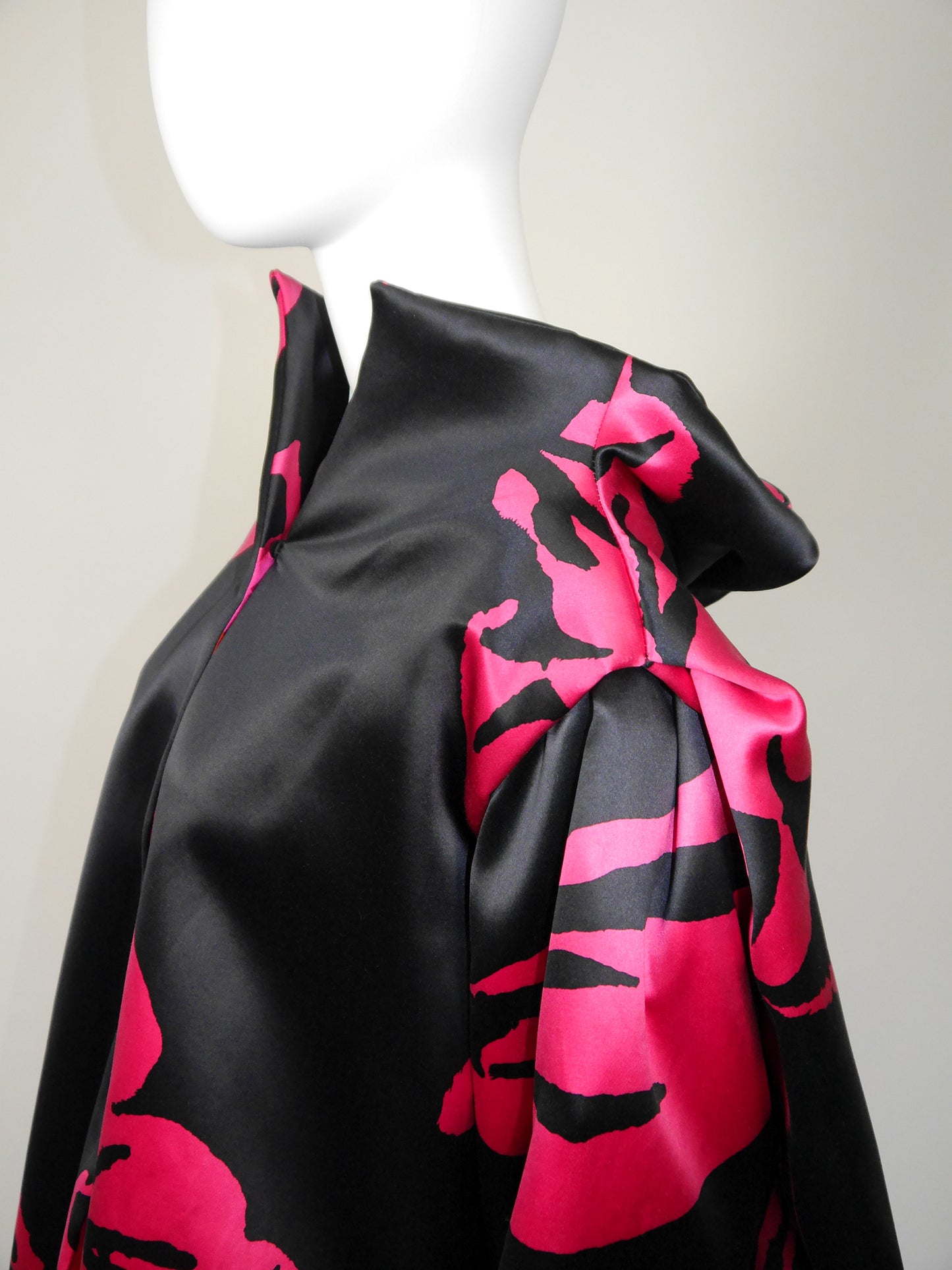 CHRISTIAN LACROIX Fall 1999 Vintage Oversized Floral Silk Evening Coat One-Size