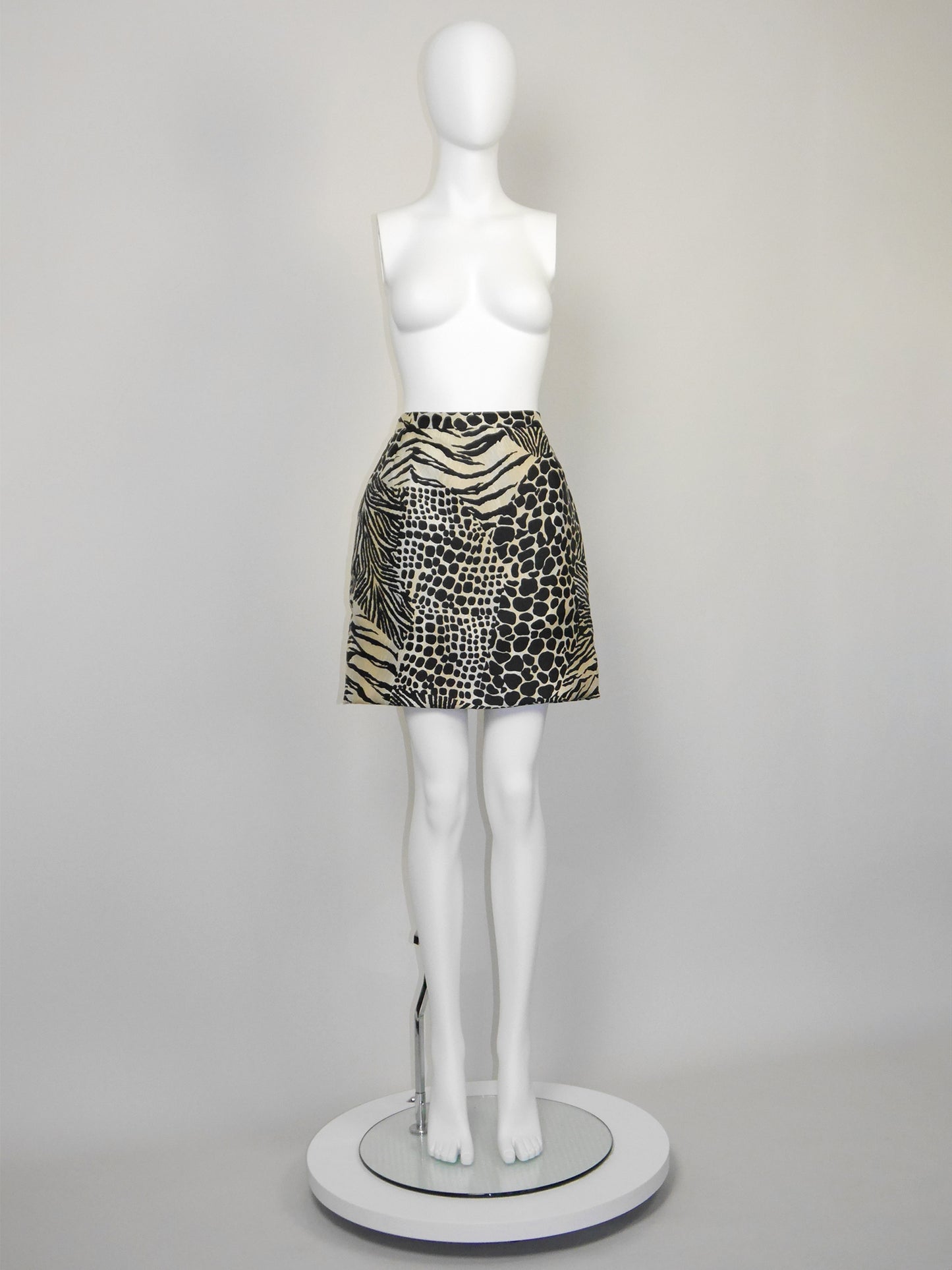 DOLCE & GABBANA Spring 1996 Vintage Animal Print Silk Mini Skirt Size S-M