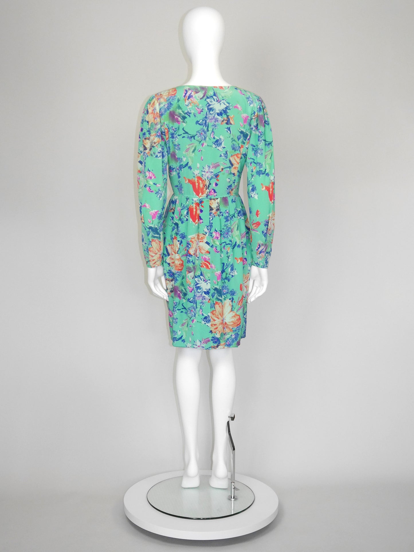 EMANUEL UNGARO Parallèle 1980s 1990s Vintage Floral Silk Day Dress Size XS
