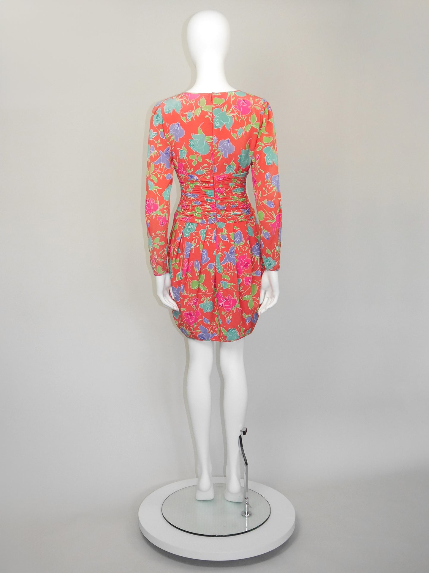EMANUEL UNGARO Parallèle 1980s 1990s Vintage Floral Silk Day Dress Size XXS