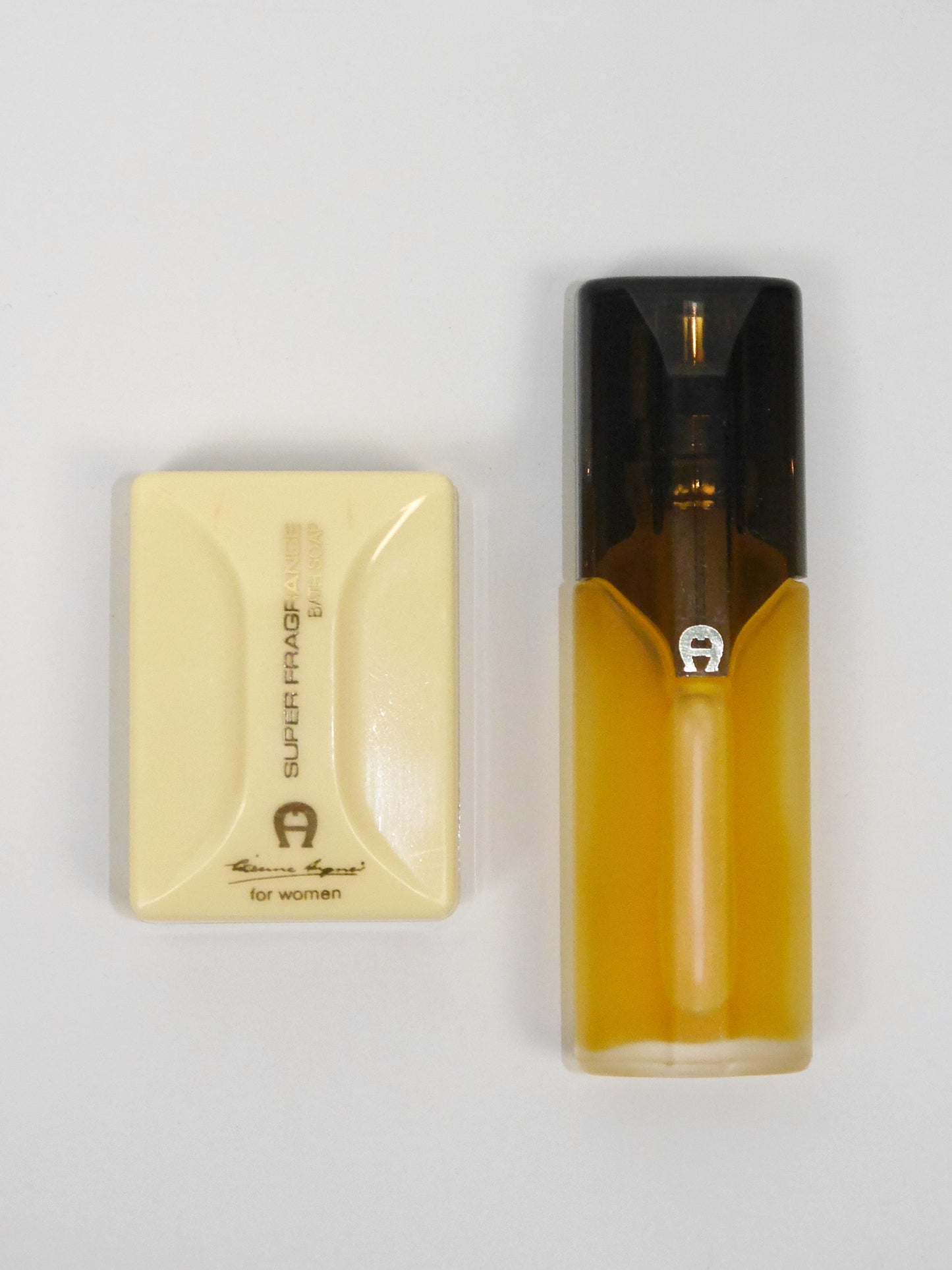 ETIENNE AIGNER Super Fragrance for Women (1978) 15 ml Eau de Toilette Spray & 25 g Bath Soap Set