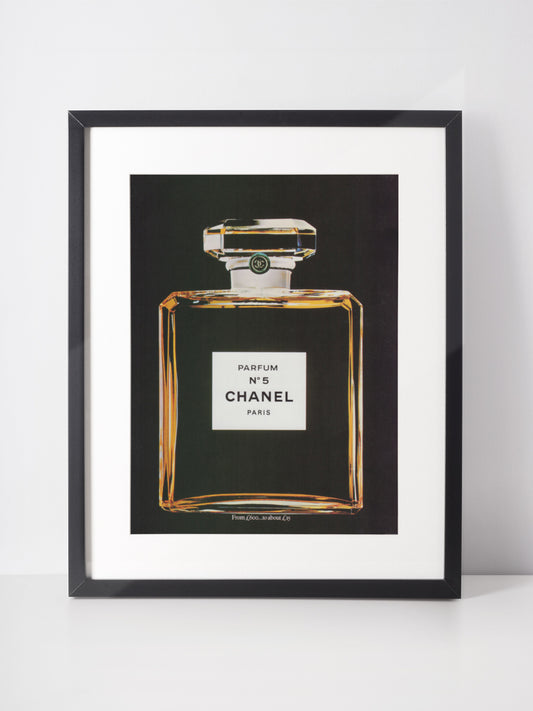 CHANEL 1981 No. 5 Perfume Vintage Magazine Advertisement Fragrance Parfum