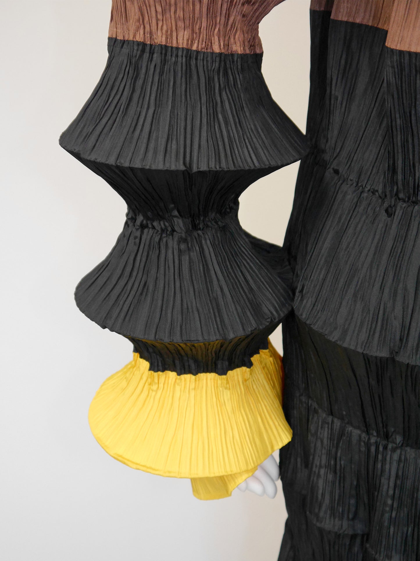 ISSEY MIYAKE Spring 1994 Vintage Pleated "Flying Saucer" Maxi Dress Size M