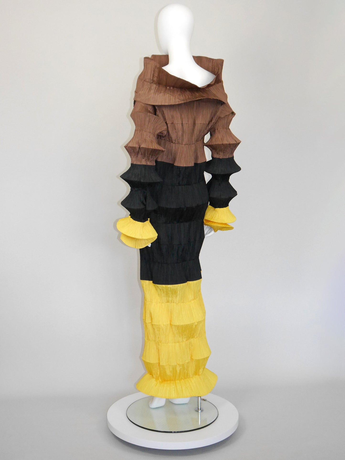 ISSEY MIYAKE Spring 1994 Vintage Pleated "Flying Saucer" Maxi Dress Size M