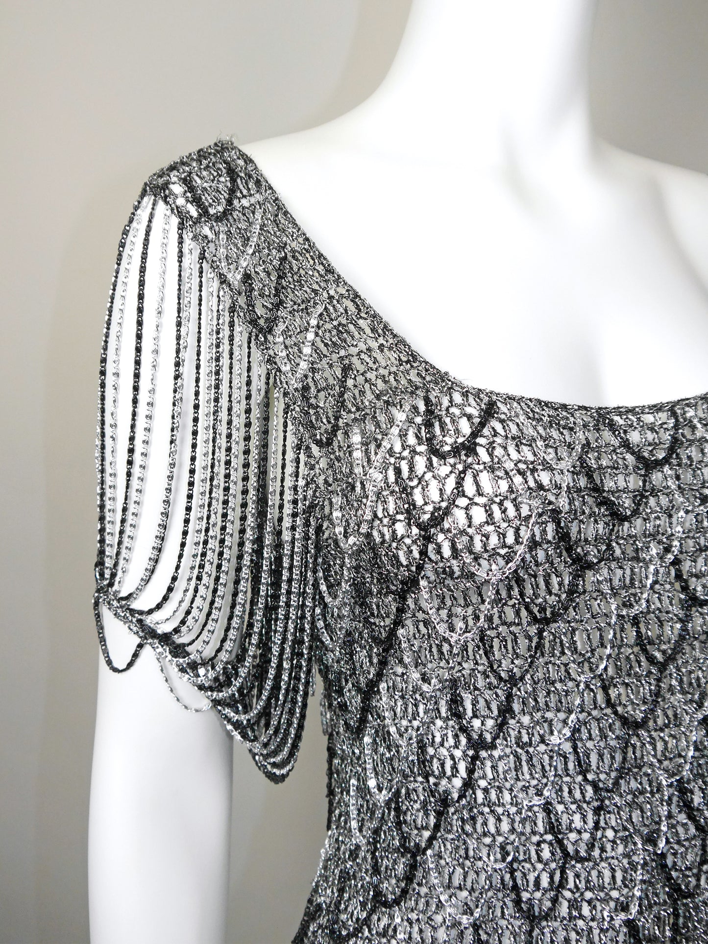 LORIS AZZARO 1970s Vintage Silver & Black Chainmail Crochet Evening Top Size S