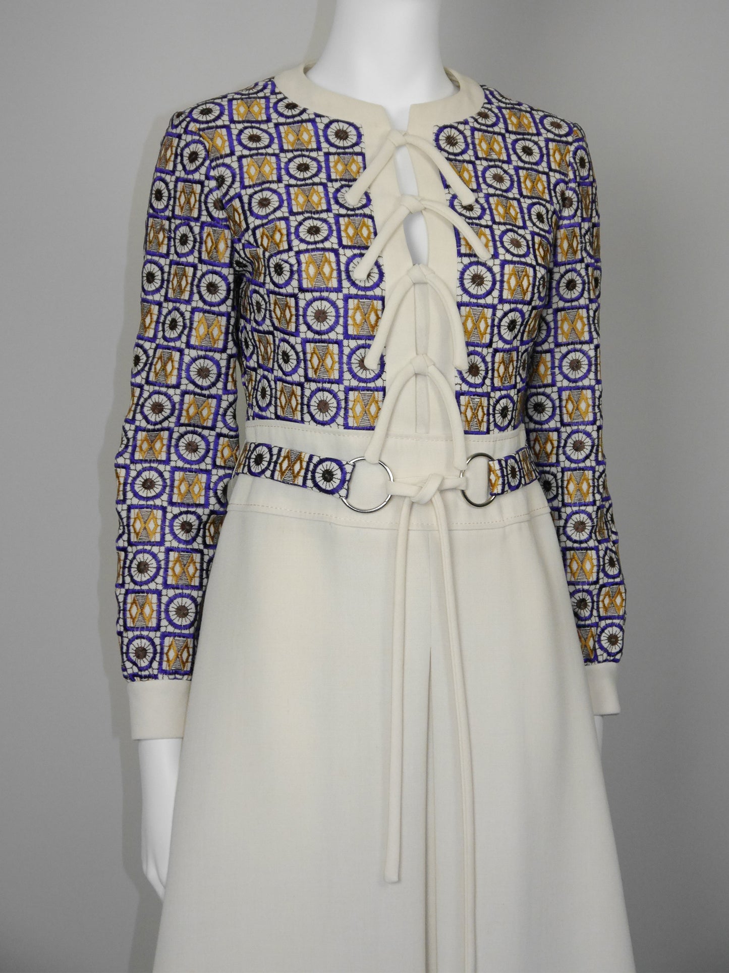 LOUIS FÉRAUD Fall 1969 Vintage Embroidered Space Age Folklore Dress Size M