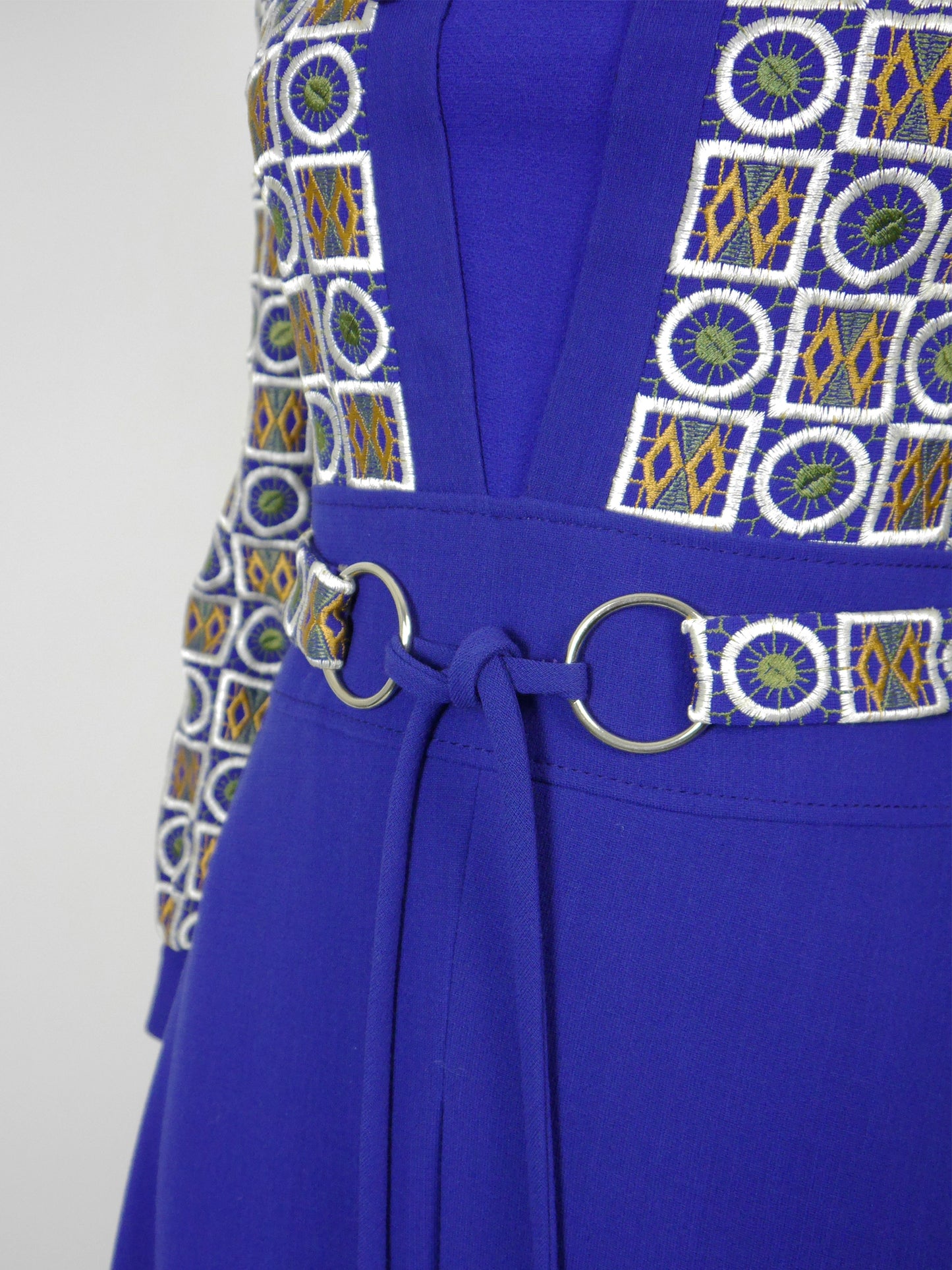 LOUIS FÉRAUD Fall 1969 Vintage Embroidered Space Age Folklore Dress Size XS