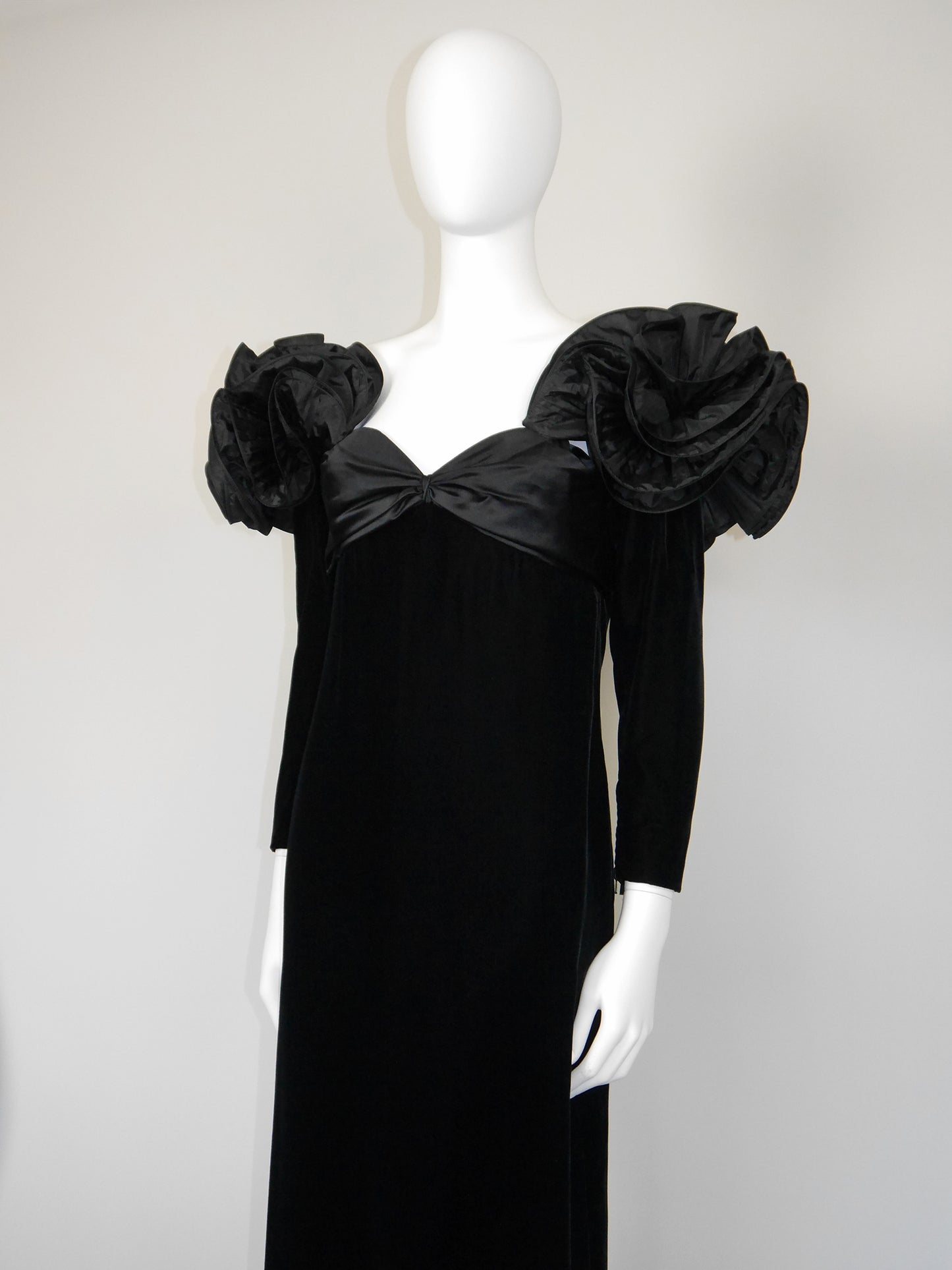 NINA RICCI 1980s Vintage Black Velvet & Silk Taffeta Maxi Evening Dress Gown Size S