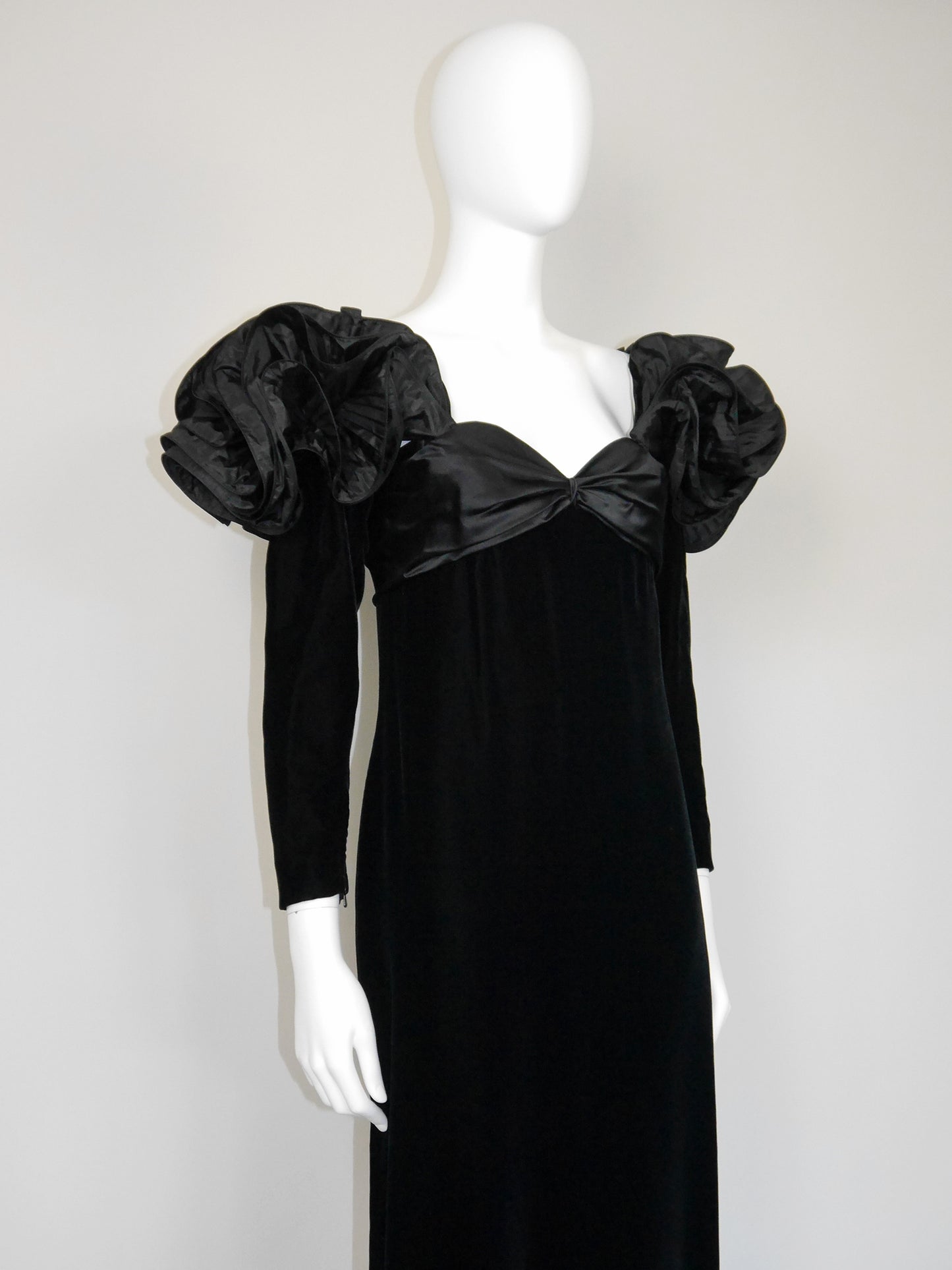NINA RICCI 1980s Vintage Black Velvet & Silk Taffeta Maxi Evening Dress Gown Size S