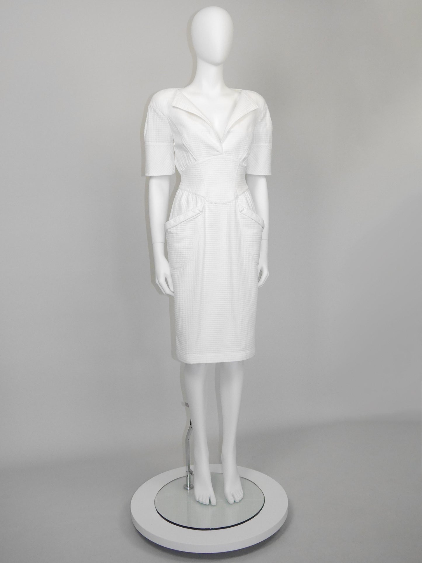 THIERRY MUGLER 1980s 1990s Vintage White Waffle Weave Sculpted Dress Size XS