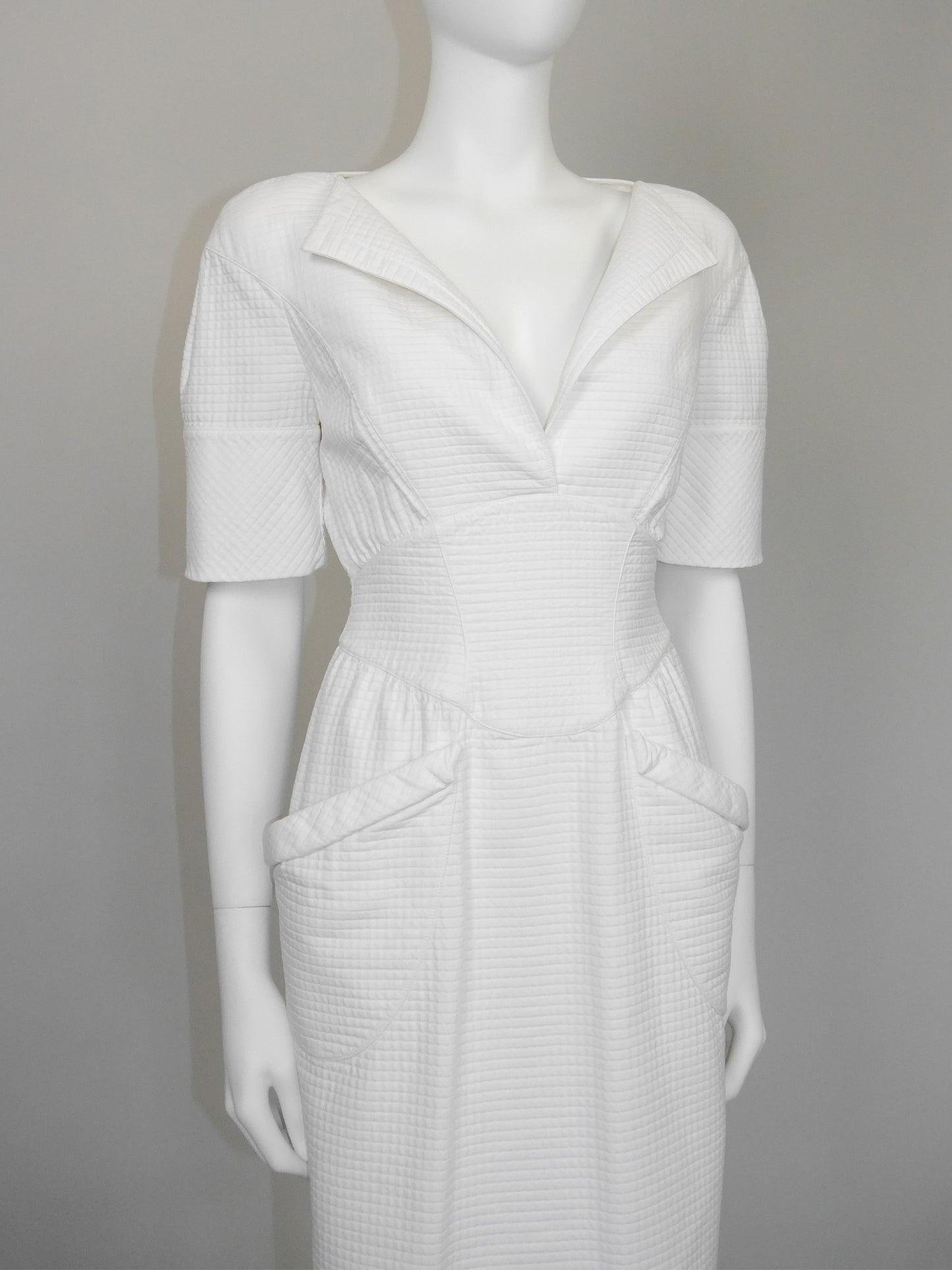 THIERRY MUGLER 1980s 1990s Vintage White Waffle Weave Sculpted Dress Size XS