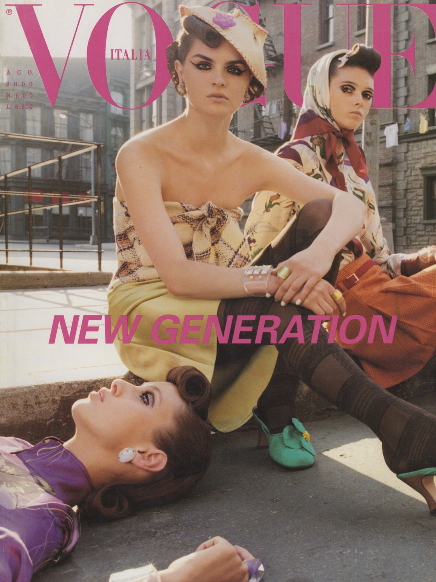 VOGUE ITALIA August 2000