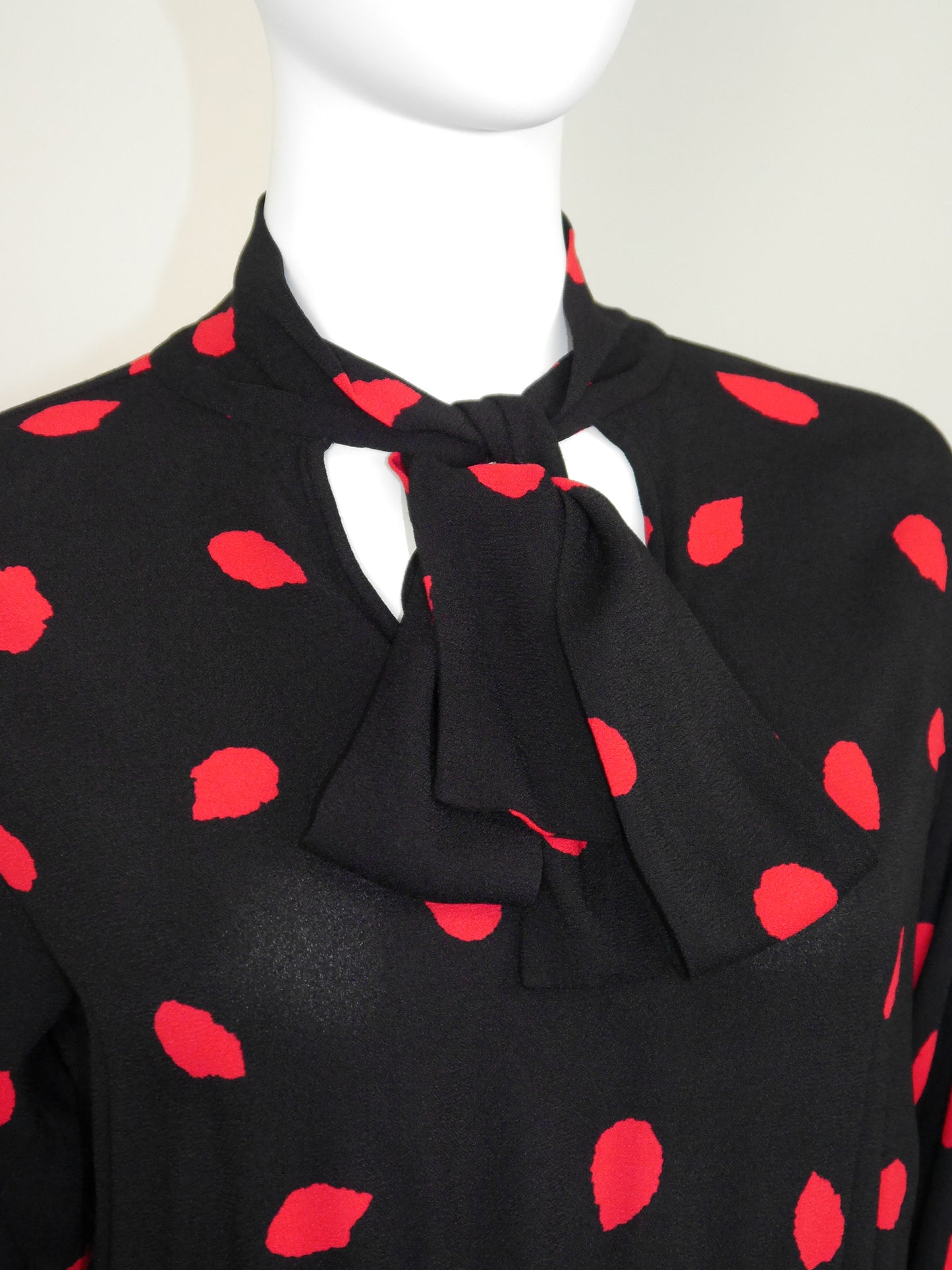YVES SAINT LAURENT 1970s 1980s Vintage Dress w/ Secretary Bow Size XS