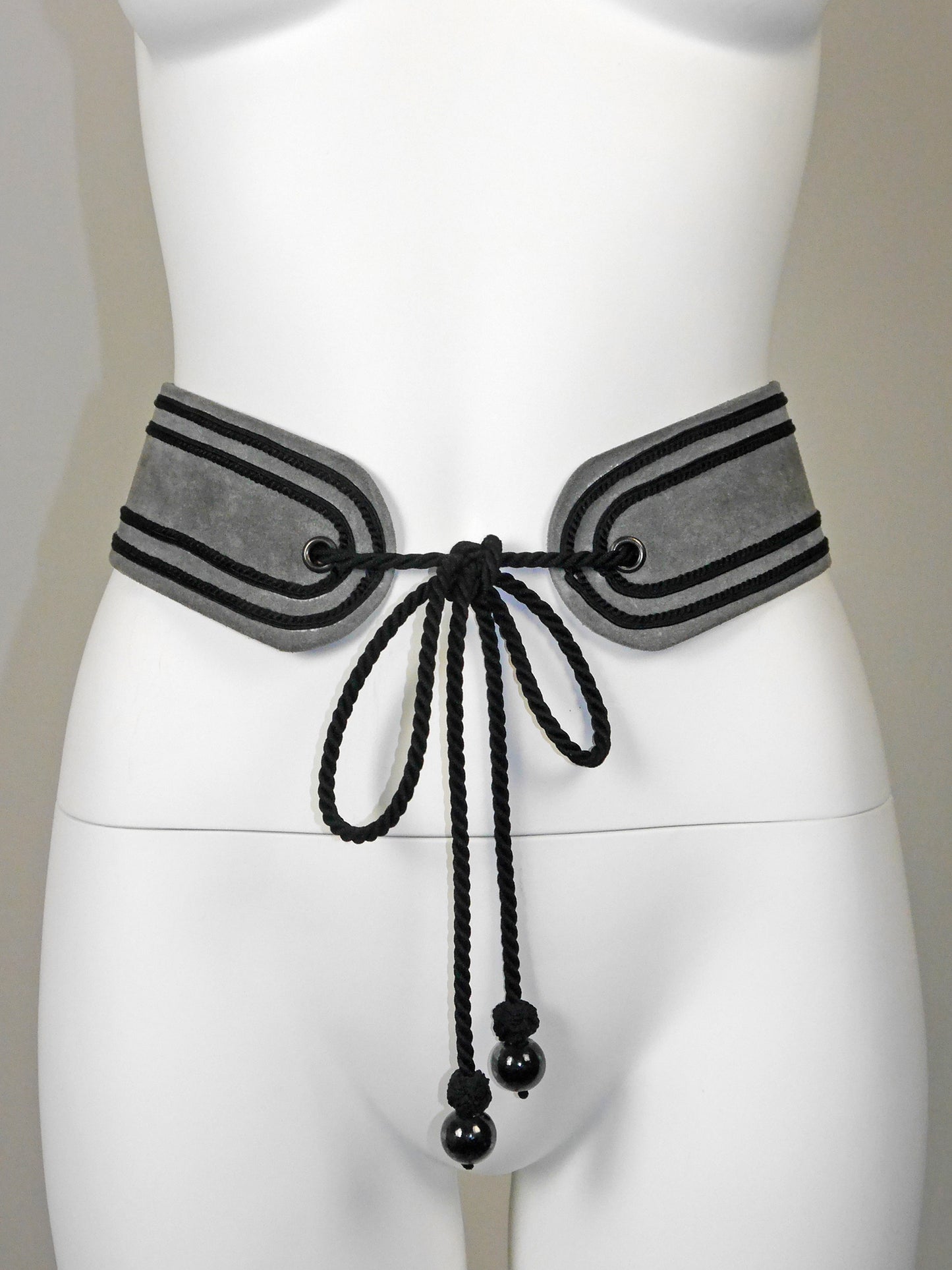 YVES SAINT LAURENT 1970s Vintage Grey Suede Belt Russian Collection Era Size XS-S