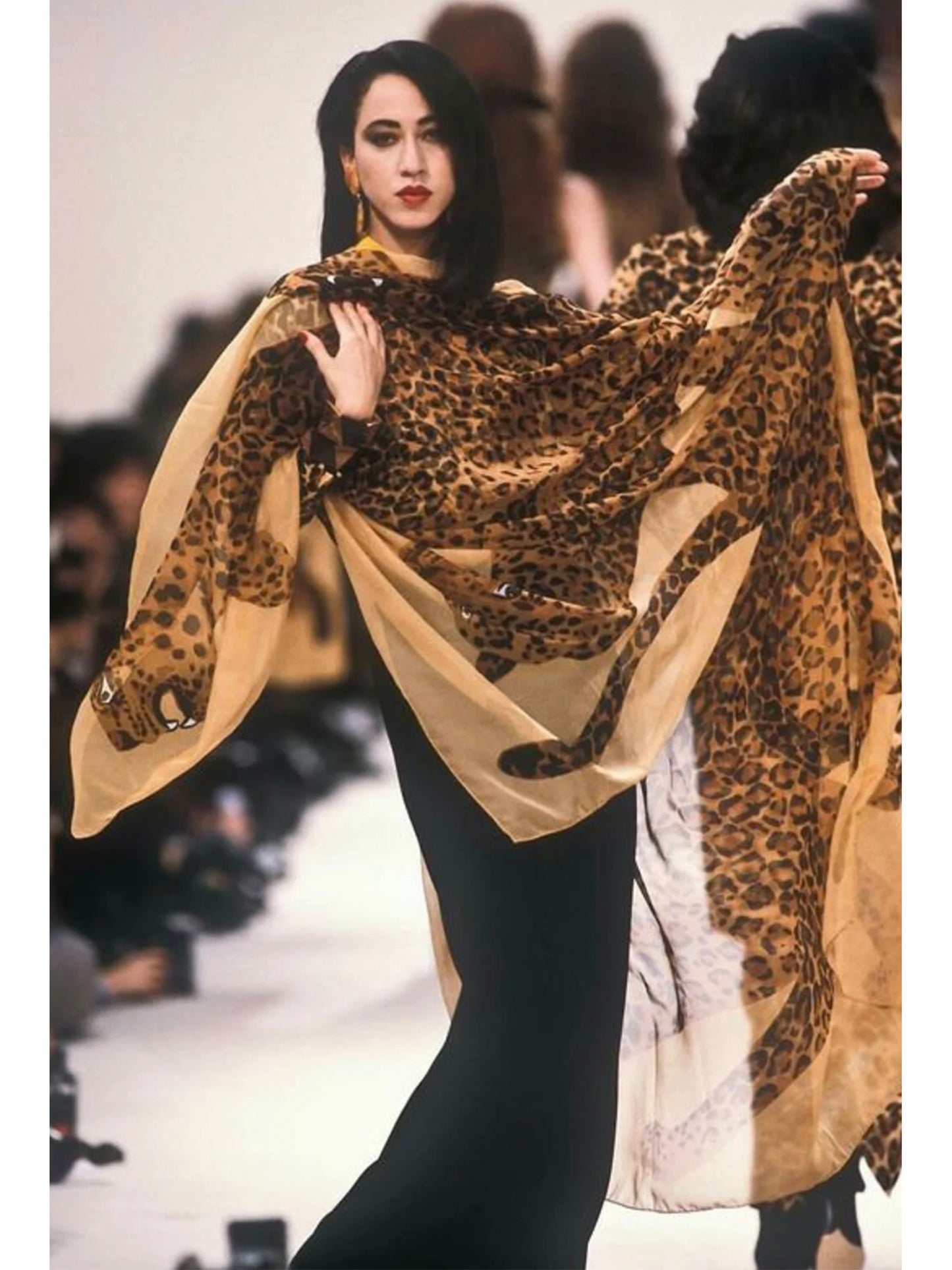 YVES SAINT LAURENT 1980s Vintage Leopard Print Oversized XXL Scarf Shawl 230x135 cm