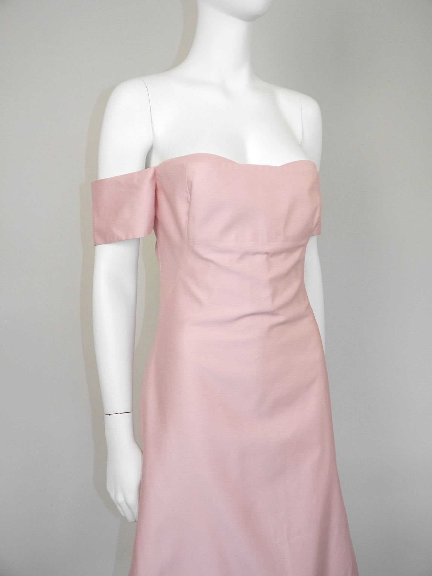 ALEXANDER MCQUEEN Spring 2001 "Voss" Vintage Pastel Pink Off-Shoulder Dress Size S