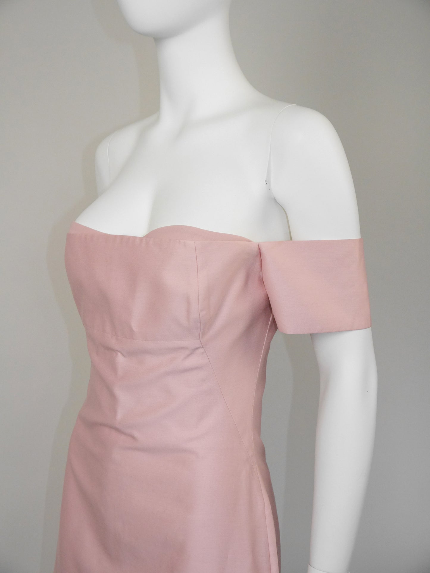 ALEXANDER MCQUEEN Spring 2001 "Voss" Vintage Pastel Pink Off-Shoulder Dress Size S