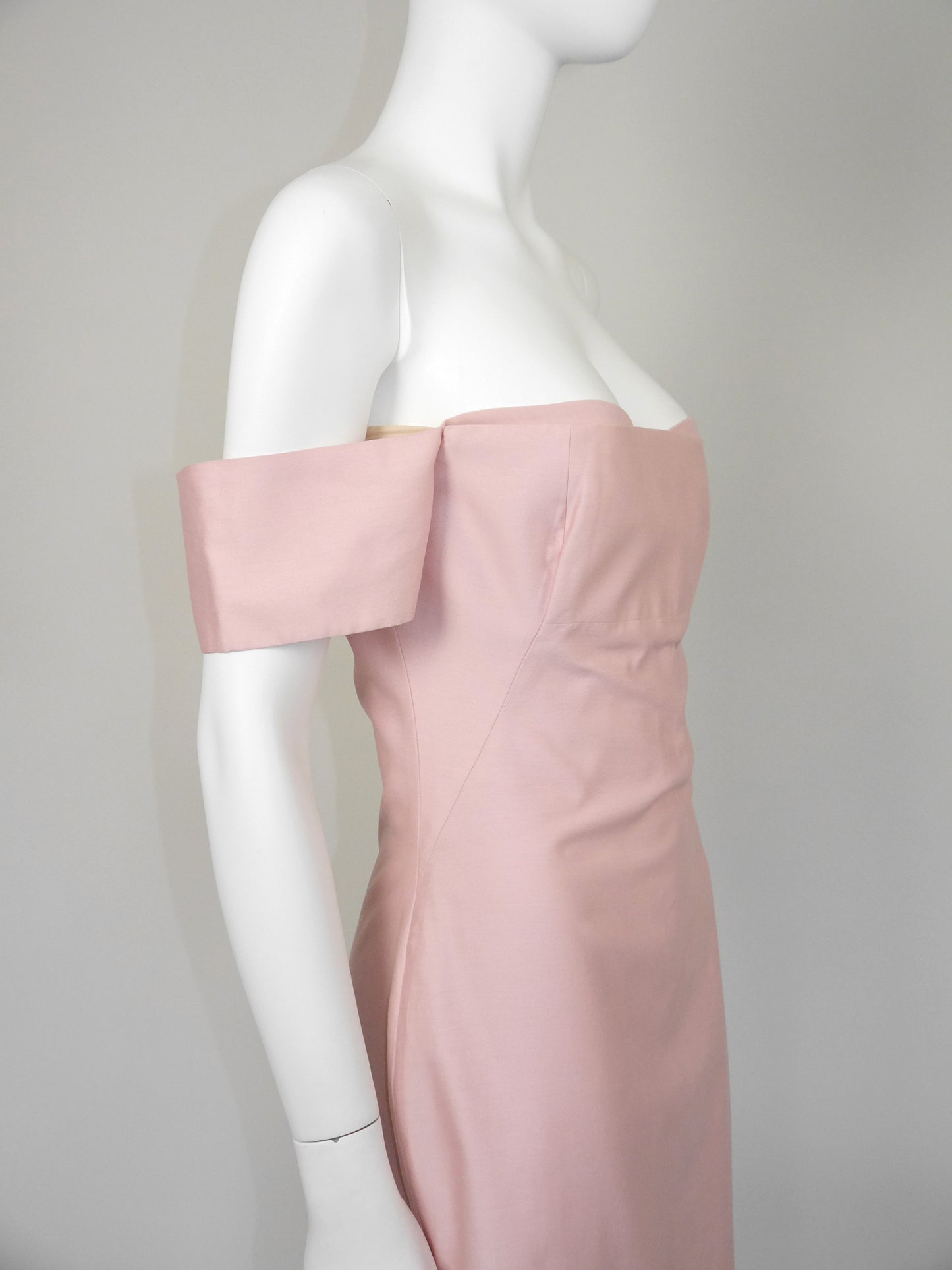 ALEXANDER MCQUEEN Spring 2001 "Voss" Vintage Pastel Pink Off-Shoulder Dress Size S
