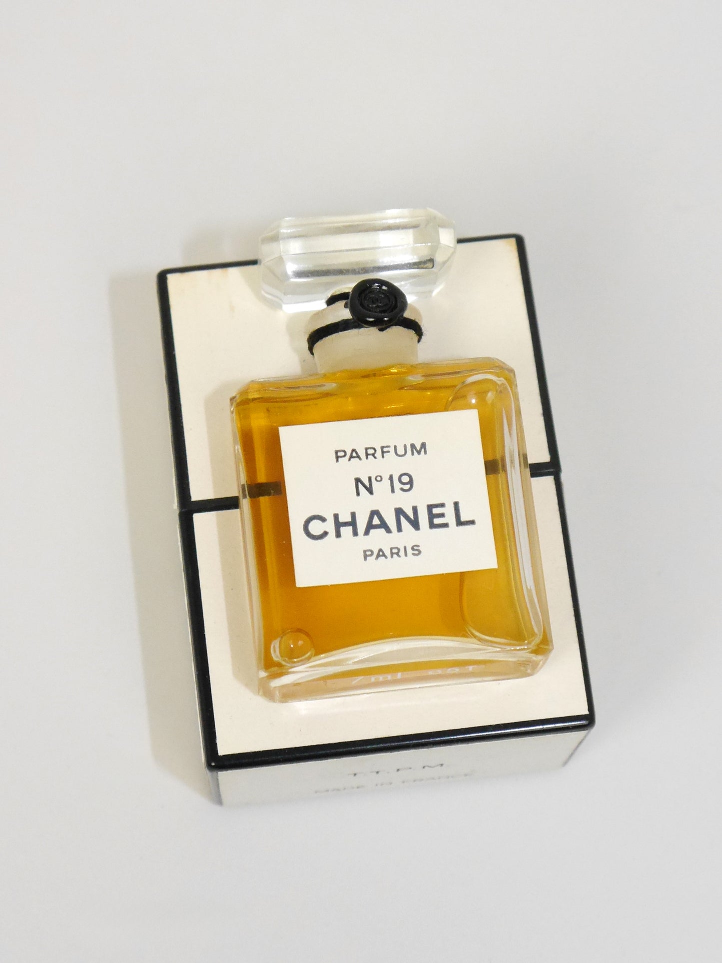 CHANEL No. 19 (1971) 7 ml Extrait de Parfum Vintage Perfume Sealed 1970s 1980s Version