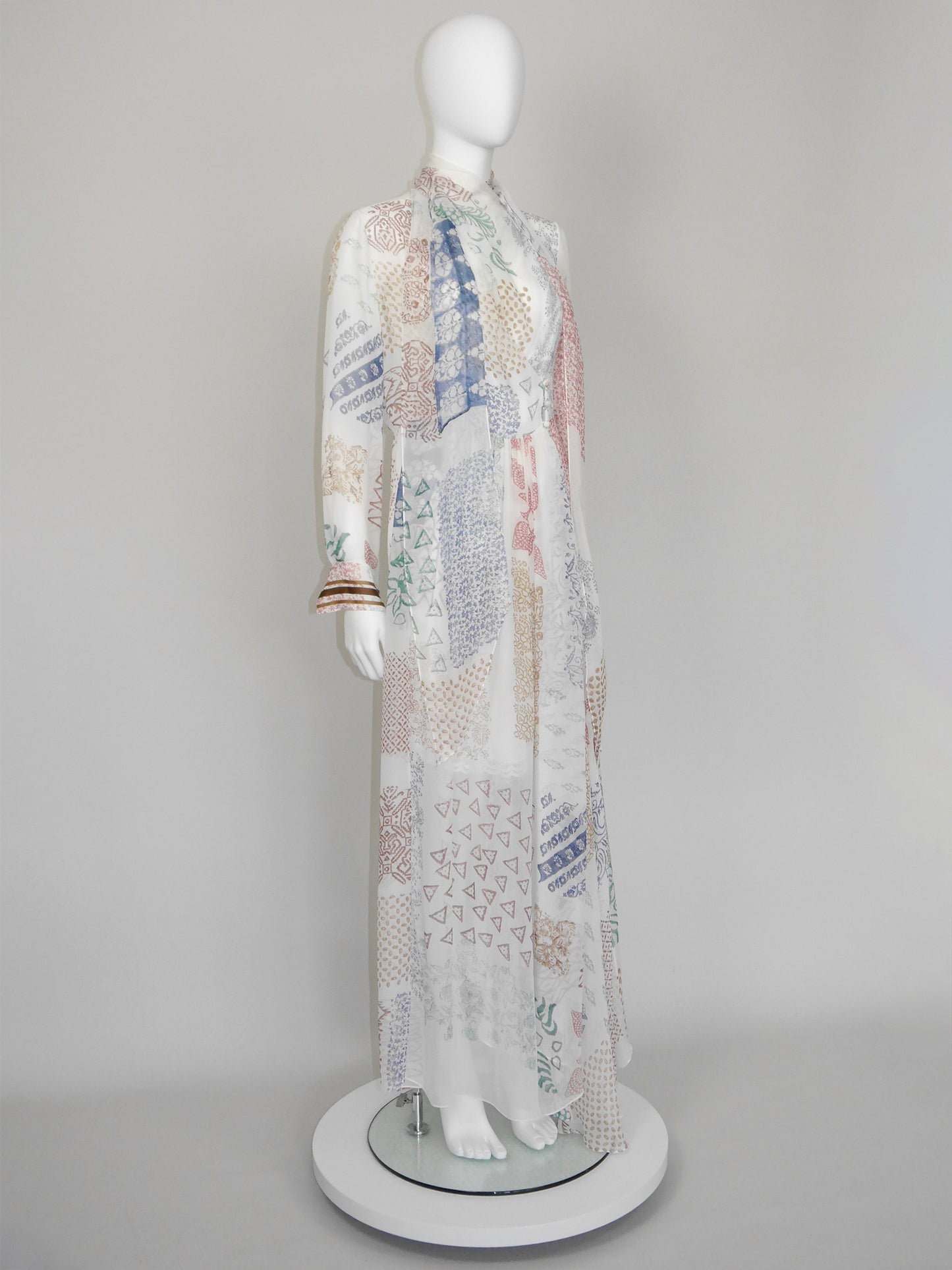 CHLOÉ Resort 2018 Vintage Richly Embellished Block-Print Silk Maxi Dress Size S-M