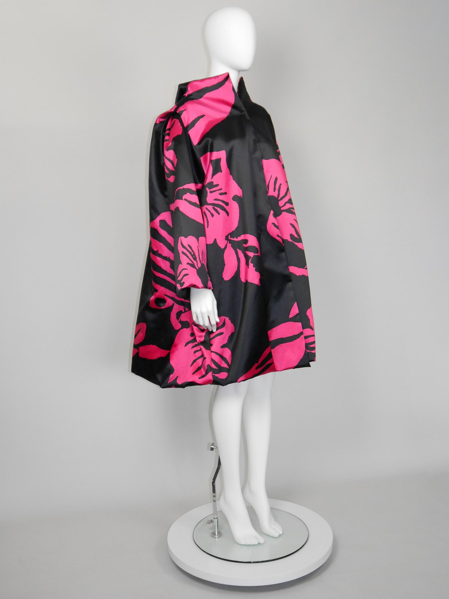 CHRISTIAN LACROIX Fall 1999 Vintage Oversized Floral Silk Evening Coat One-Size