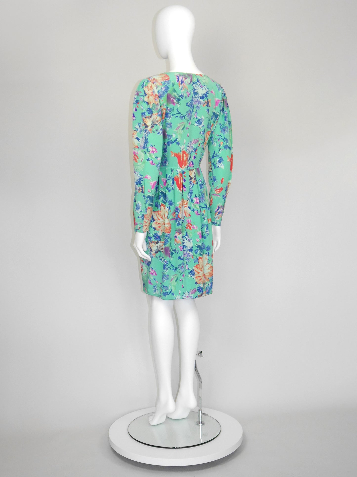 EMANUEL UNGARO Parallèle 1980s 1990s Vintage Floral Silk Day Dress Size XS