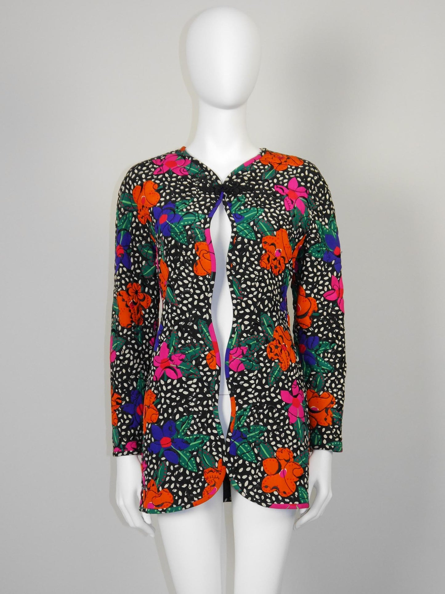 EMANUEL UNGARO 1980s 1990s Vintage Quilted Silk Evening Jacket w/ Curved Seam Size S