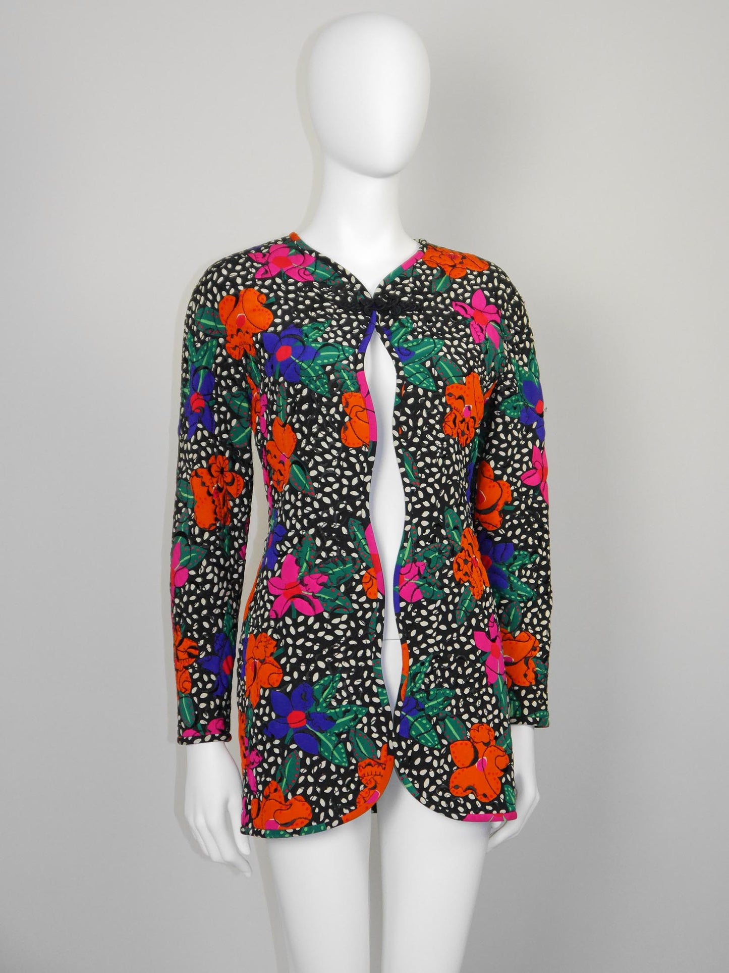 EMANUEL UNGARO 1980s 1990s Vintage Quilted Silk Evening Jacket w/ Curved Seam Size S