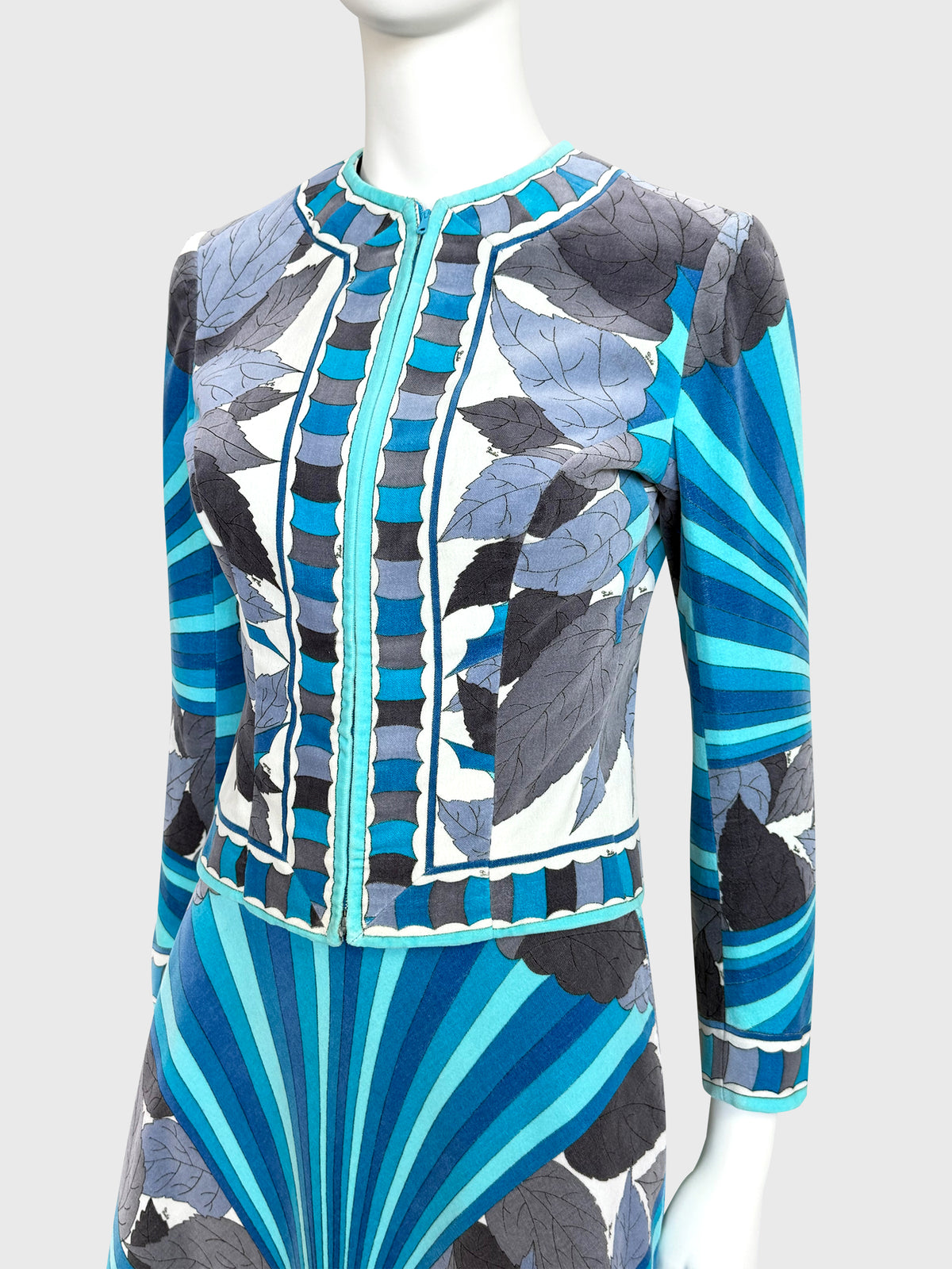 EMILIO PUCCI 1974 Vintage Manila Print Velvet Jacket & Skirt Suit Size XS