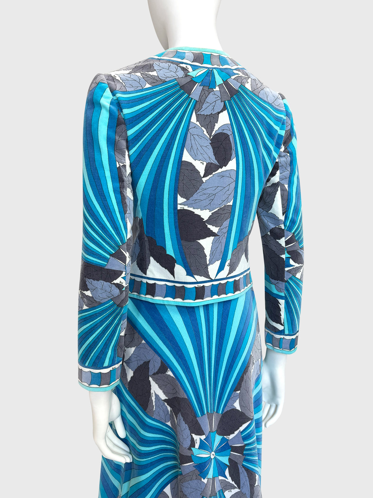 EMILIO PUCCI 1974 Vintage Manila Print Velvet Jacket & Skirt Suit Size XS