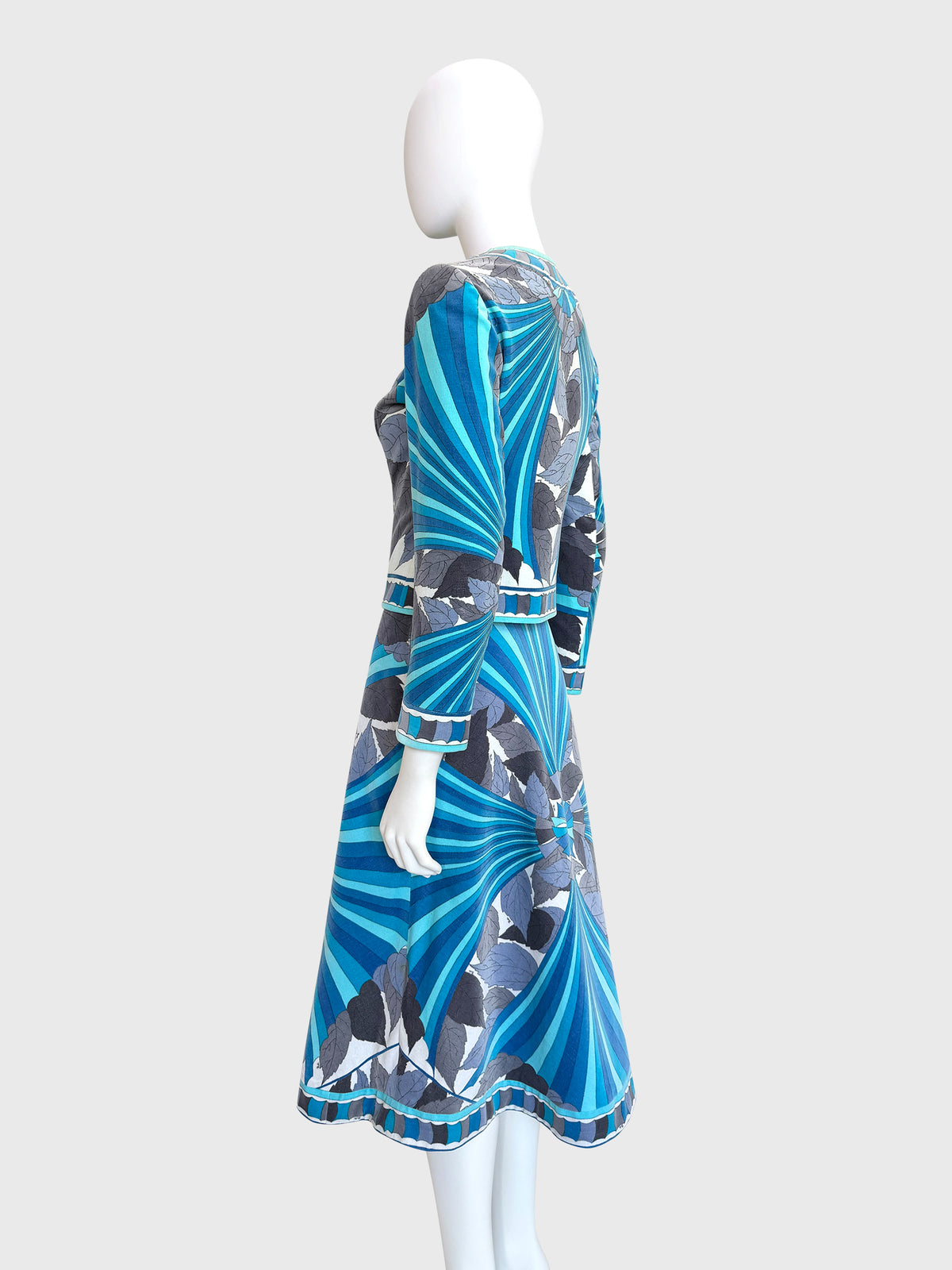 EMILIO PUCCI 1974 Vintage Manila Print Velvet Jacket & Skirt Suit Size XS