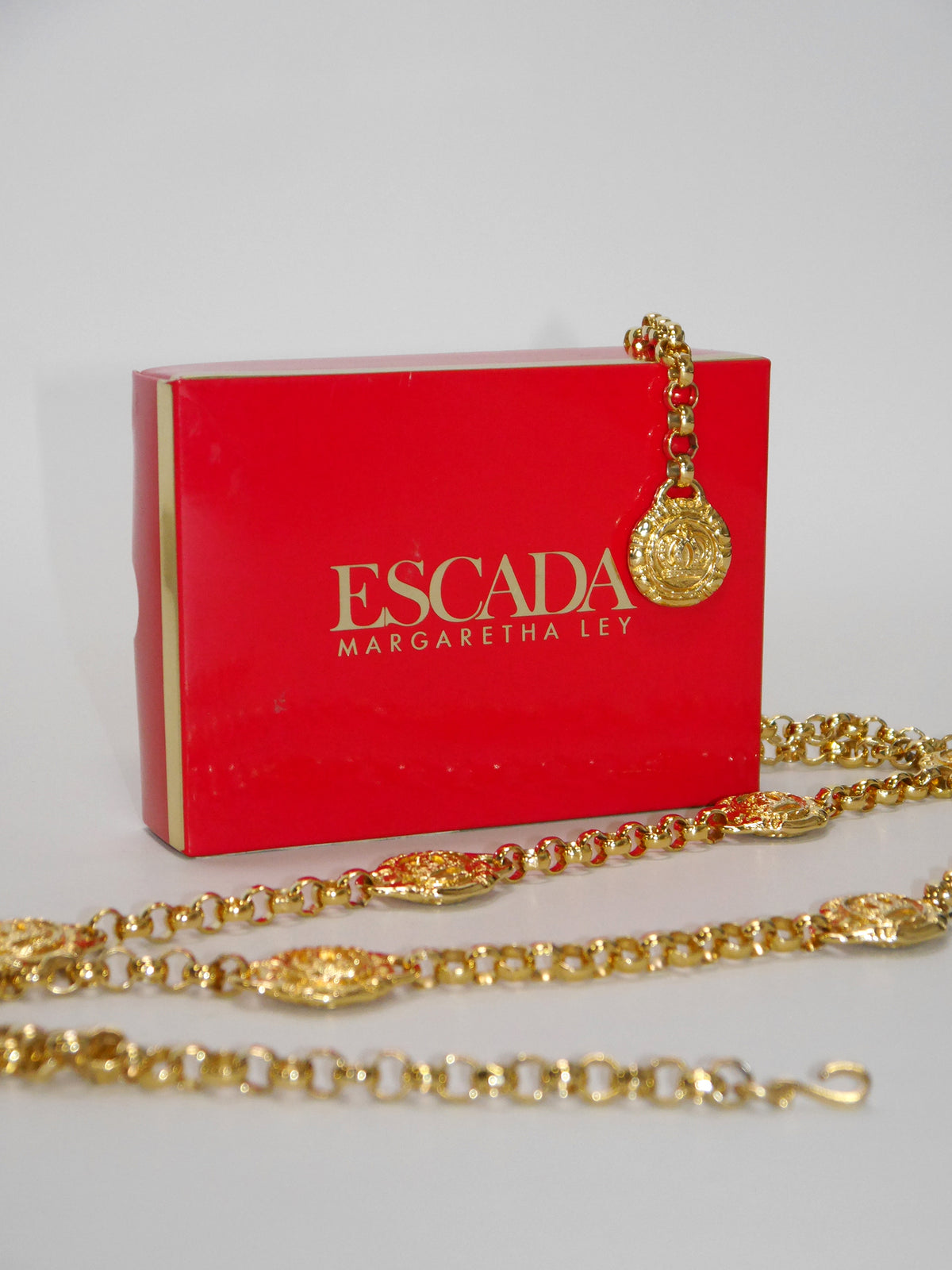ESCADA 1990s Vintage Gold-Tone Metal Chain Belt or Necklace w/ Box