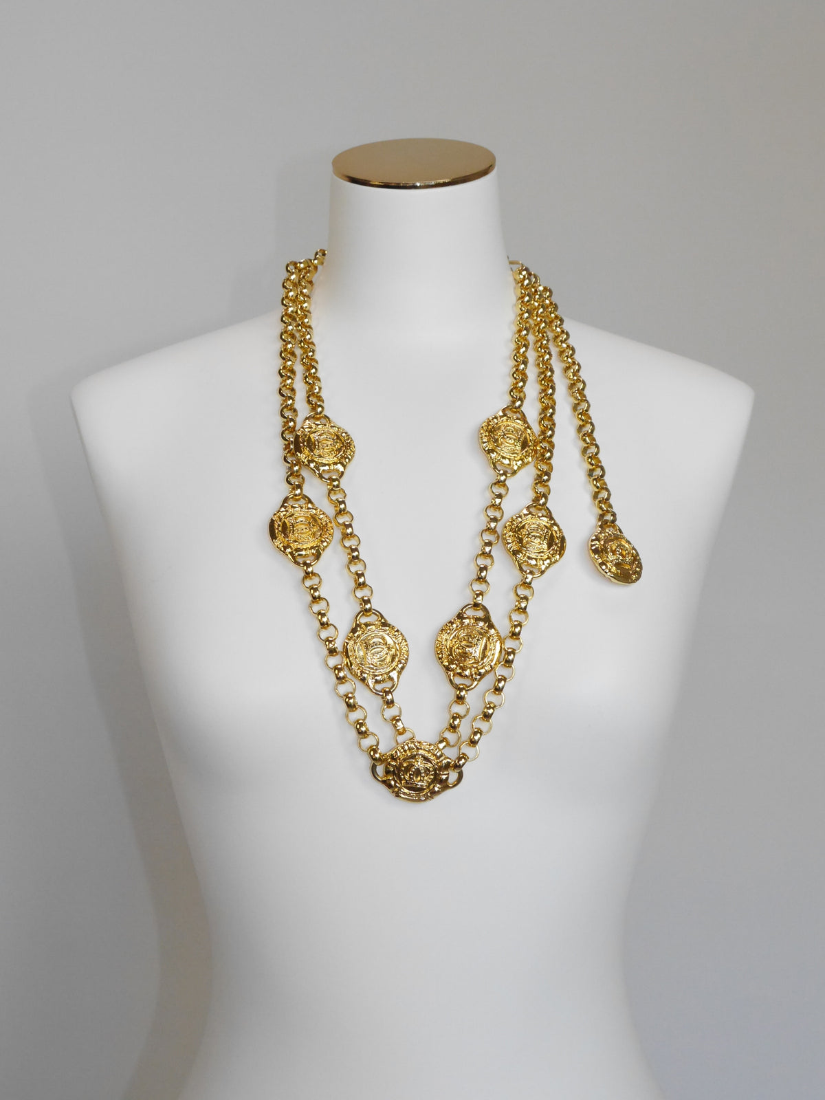 ESCADA 1990s Vintage Gold-Tone Metal Chain Belt or Necklace w/ Box