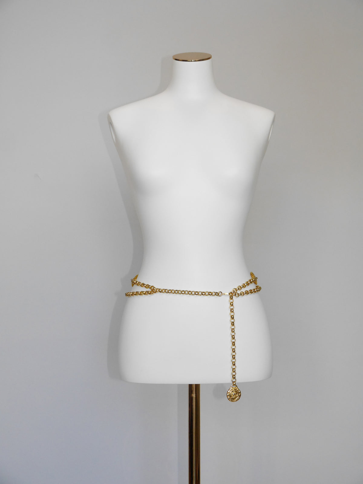 ESCADA 1990s Vintage Gold-Tone Metal Chain Belt or Necklace w/ Box