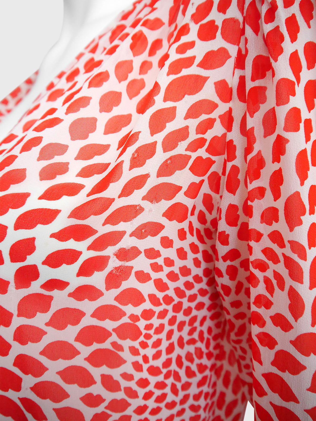 YVES SAINT LAURENT Spring 1971 Scandal Collection Vintage Lips Print Blouse Size M
