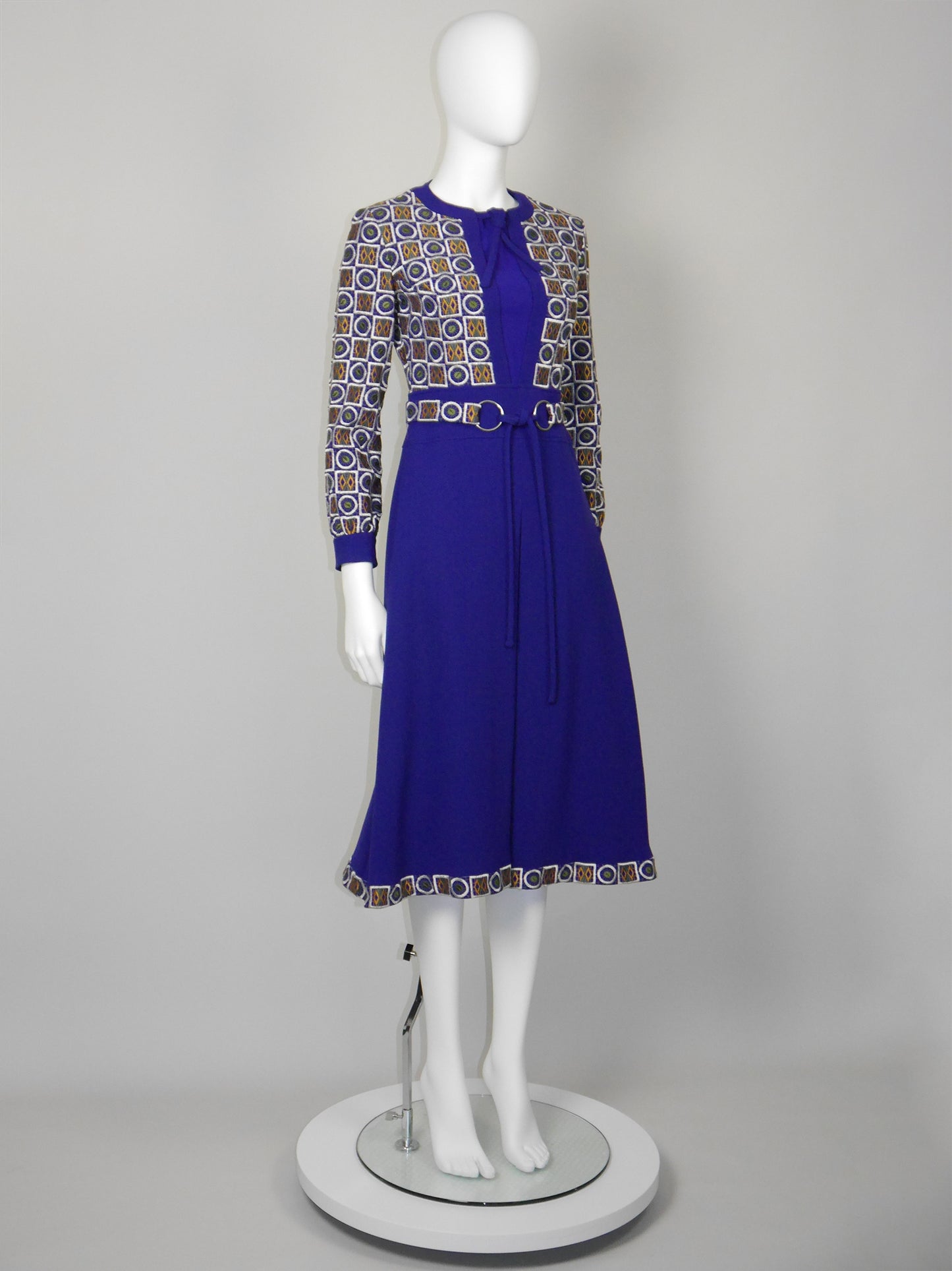 LOUIS FÉRAUD Fall 1969 Vintage Embroidered Space Age Folklore Dress Size XS
