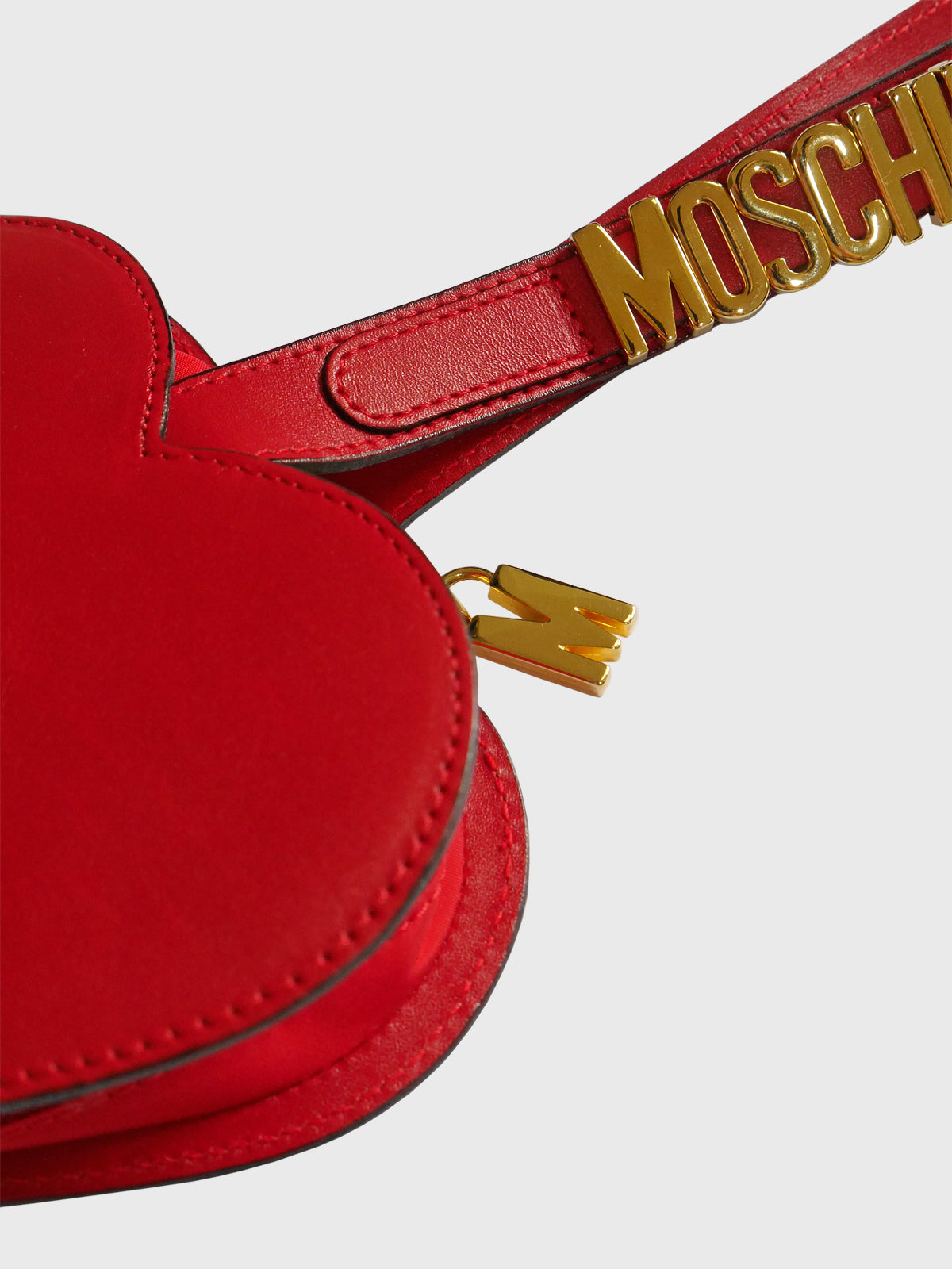 MOSCHINO Redwall Vintage Red Heart Wristlet Evening Bag