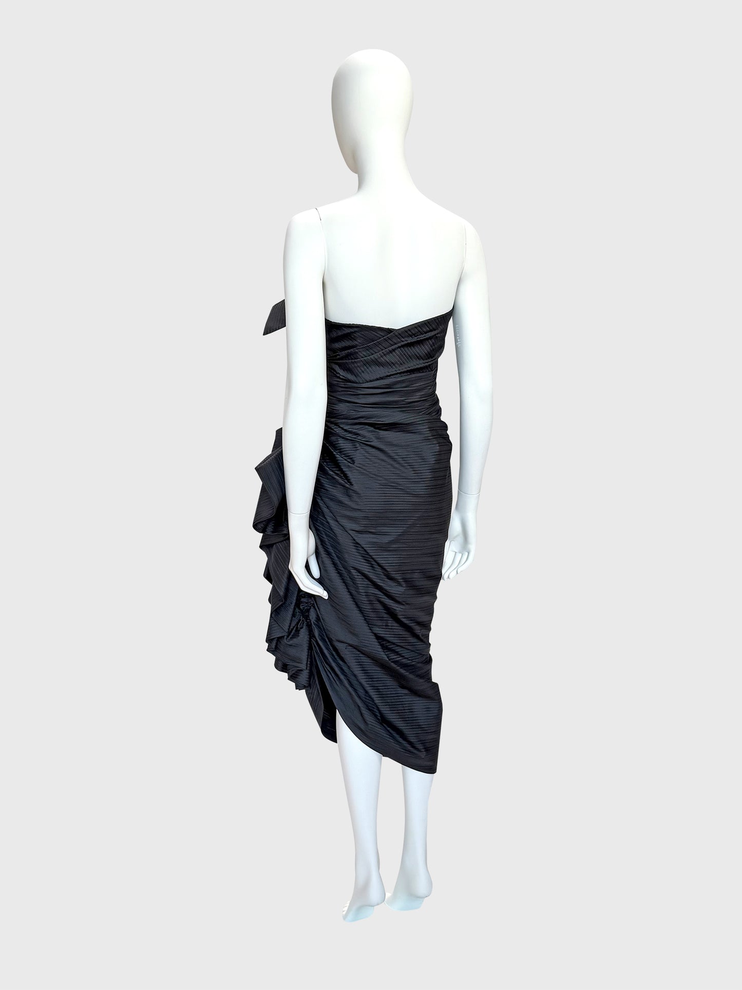 NINA RICCI by Gérard Pipart 1980s Vintage Draped Silk Cocktail Evening Dress Size S-M