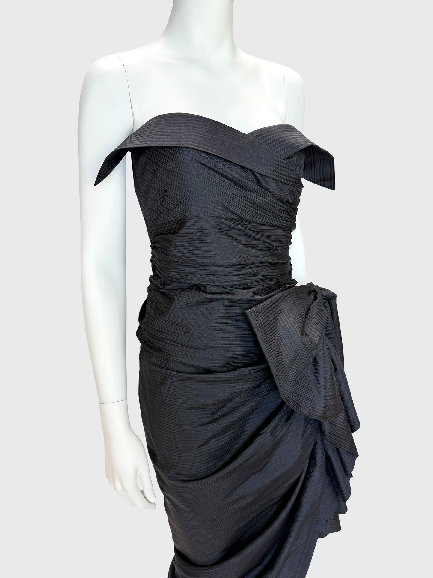 NINA RICCI by Gérard Pipart 1980s Vintage Draped Silk Cocktail Evening Dress Size S-M