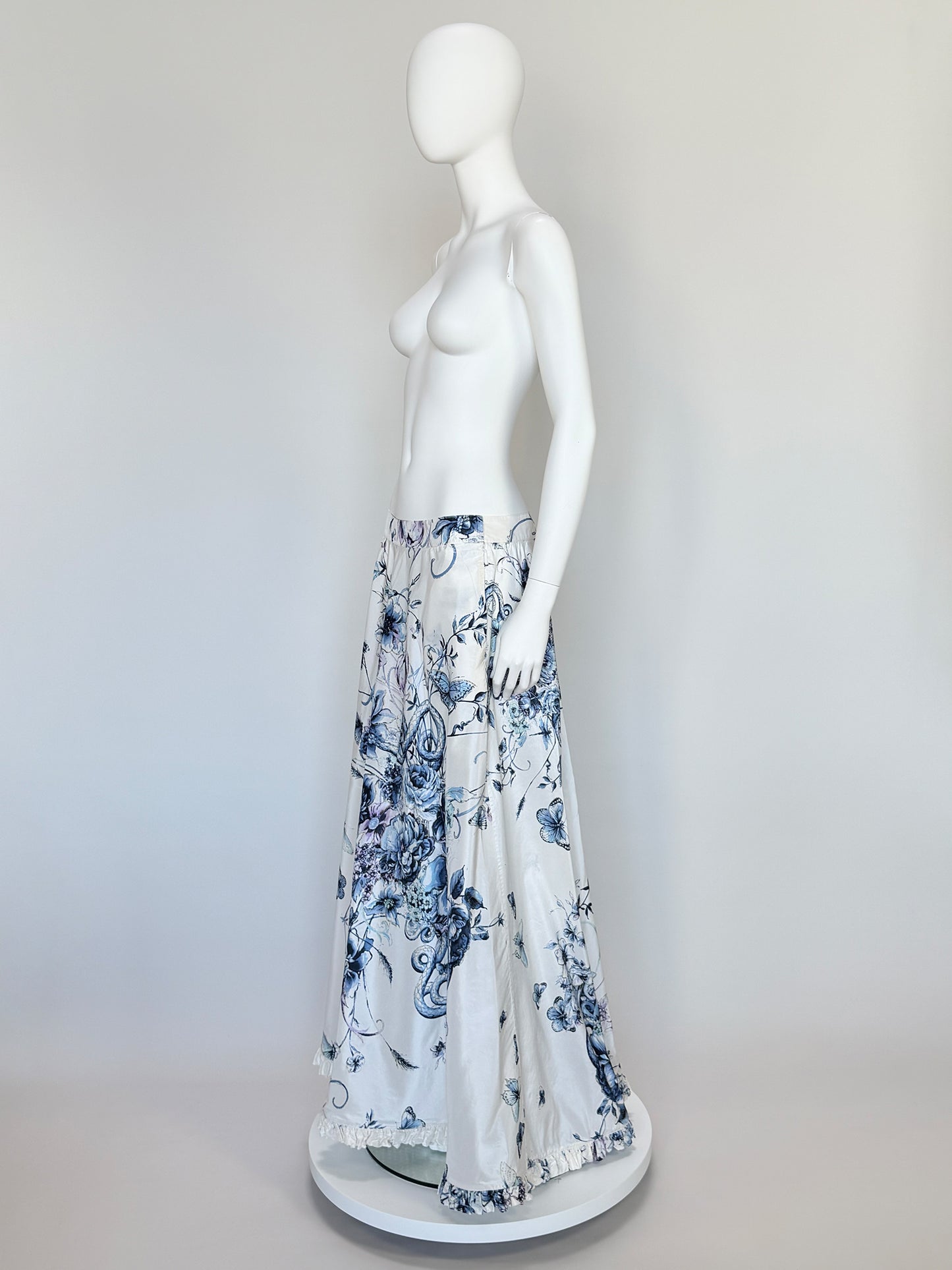 ROBERTO CAVALLI Vintage Spring 2005 Ruffled Floral Silk Maxi Skirt Size S