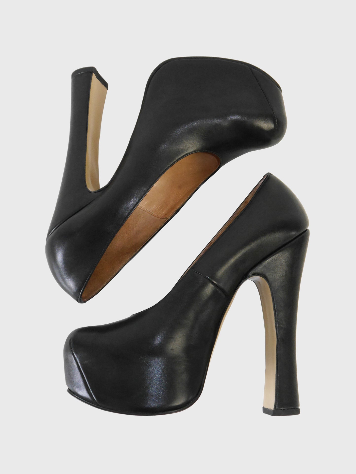 VIVIENNE WESTWOOD c. 1991-1993 Vintage Elevated Court Shoes Platform Heels