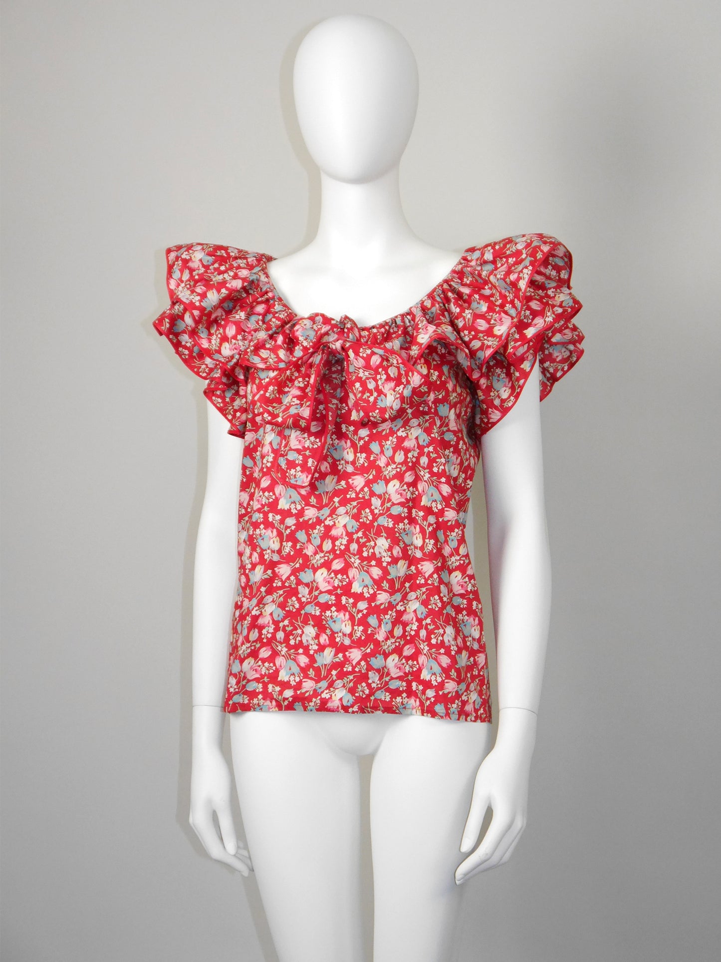 YVES SAINT LAURENT 1970s 1980s Vintage Floral Cotton Ruffled Blouse & Skirt Set Size XS