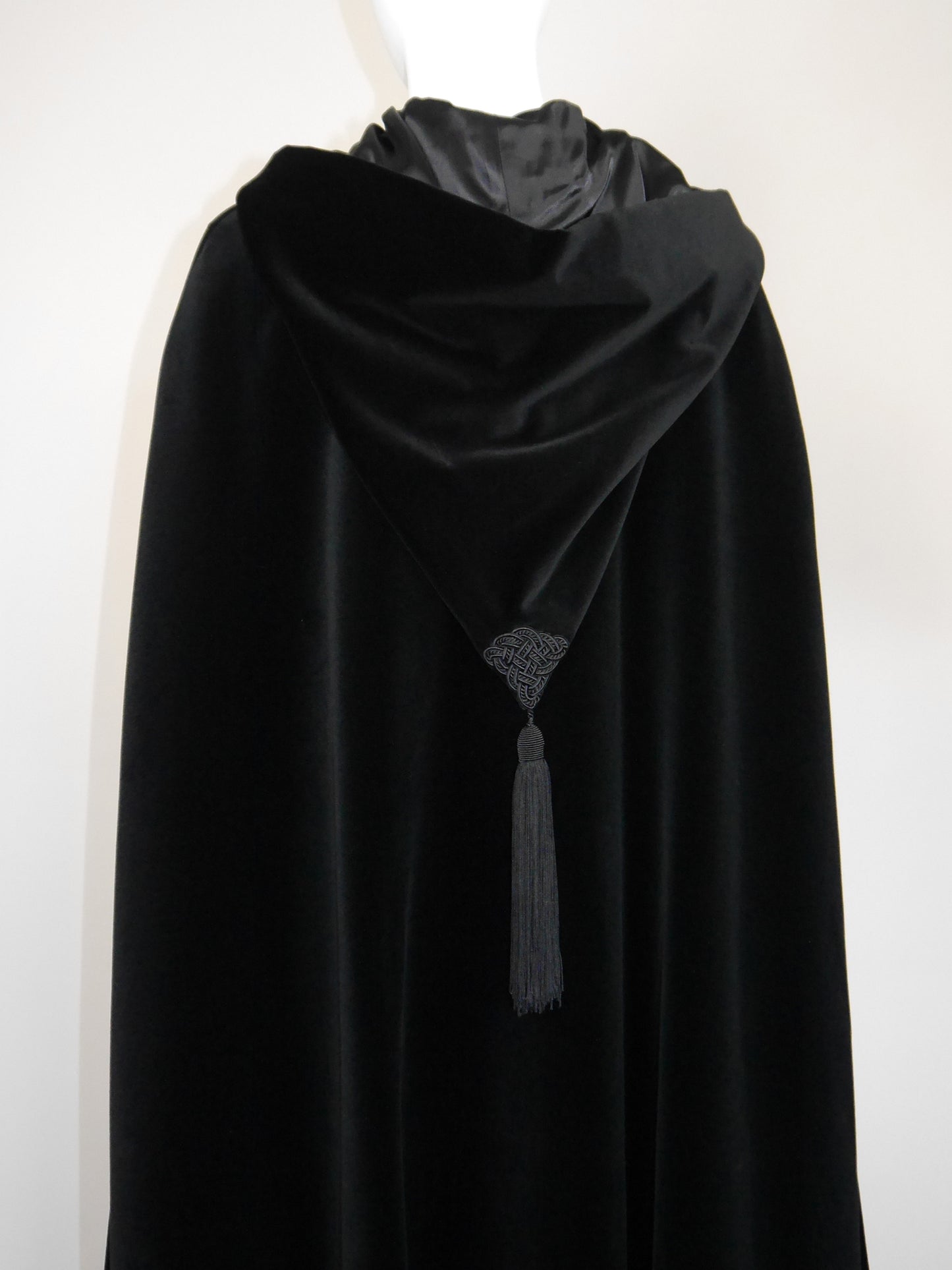 YVES SAINT LAURENT 1970s Vintage Black Velvet Hooded Maxi Cape Passementerie Size S